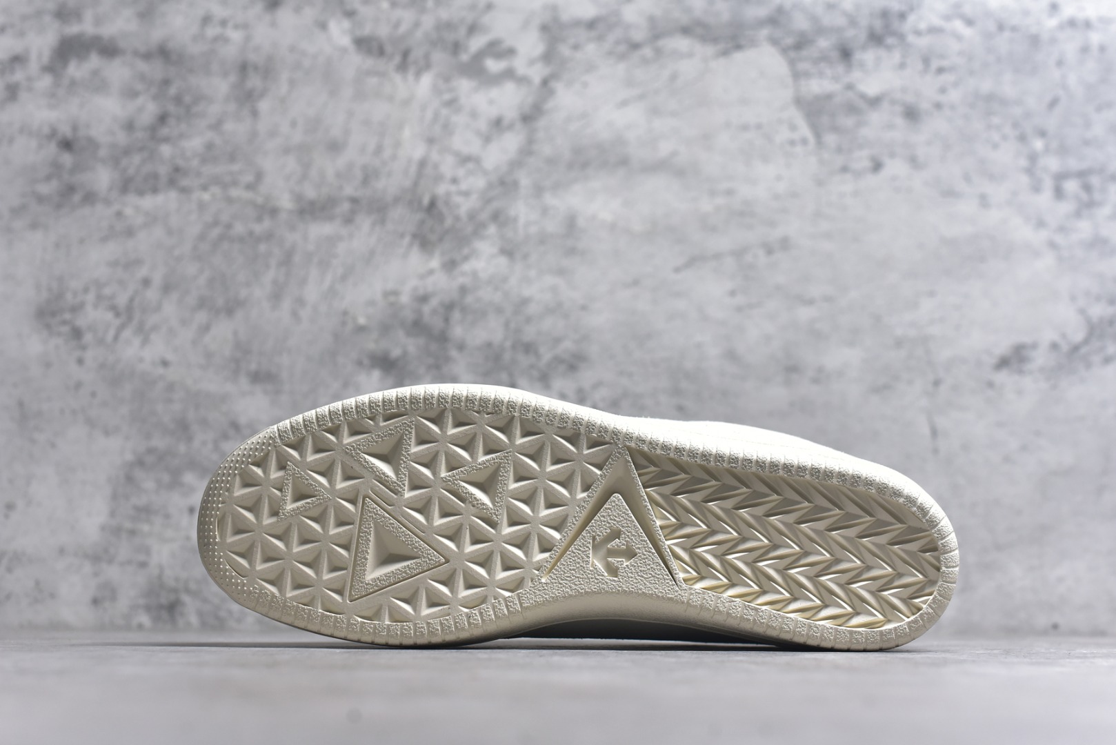 图片[6]-#迪桑特DESCENTE EDGE COURT RETRO 复古轻质 耐磨低帮 生活休闲鞋 货号：SP323LSN82 尺码：36 36.5 37.5 38 38.5 39 40 40.5 41 42 42.5 43 44 45-选品中心