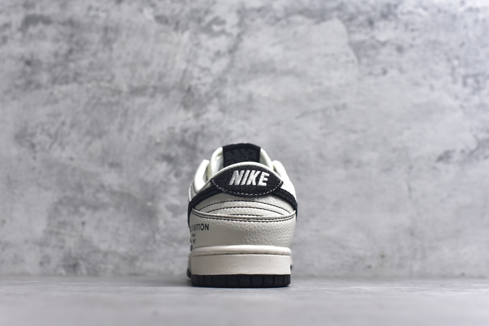 图片[5]-#Nike SB Dunk Low LV系列 牛仔布黑勾 周年高端定制 低帮休闲板鞋 FC1688-223 #定制鞋盒 大厂纯原品质出货 超高清洁度 皮料切割干净无任何毛边 细节完美 尺码：36 36.5 37.5 38 38.5 39 40 40.5 41 42 42.5 43 44 44.5 45 9.E5-选品中心