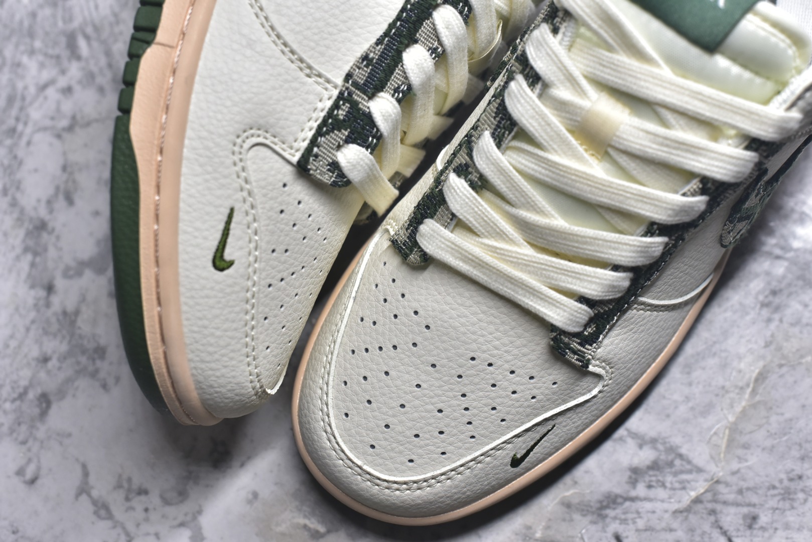 图片[8]-#Nike SB Dunk Low Dior联名 迷彩绿勾 周年高端定制 低帮休闲板鞋 FC1688-226 #定制鞋盒 大厂纯原品质出货 超高清洁度 皮料切割干净无任何毛边 细节完美 尺码：36 36.5 37.5 38 38.5 39 40 40.5 41 42 42.5 43 44 44.5 45 9.E5-选品中心