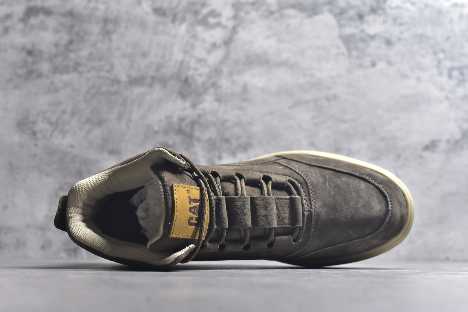 图片[4]-#CAT卡特 户外中帮休闲马丁靴系列 广东大厂品质 全新工艺升级 侧拉链 全鞋真牛皮材料 大底到五金都是代工厂原材料制作 同原版固特异永不开胶工艺 好货不杀猪 首单质量严格把控 全网独家首发 品质毋庸置疑 全套官网统一包装 今年冬季防寒户外专用 日常随意搭配 货号： P7279221216 尺码： 39 40 41 42 43 44（偏大一码）-选品中心