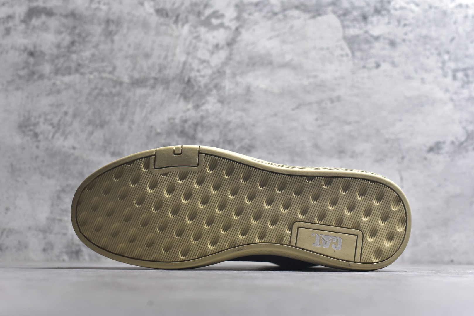 图片[6]-#CAT卡特 户外中帮休闲马丁靴系列 广东大厂品质 全新工艺升级 侧拉链 全鞋真牛皮材料 大底到五金都是代工厂原材料制作 同原版固特异永不开胶工艺 好货不杀猪 首单质量严格把控 全网独家首发 品质毋庸置疑 全套官网统一包装 今年冬季防寒户外专用 日常随意搭配 货号： P7279221216 尺码： 39 40 41 42 43 44（偏大一码）-选品中心