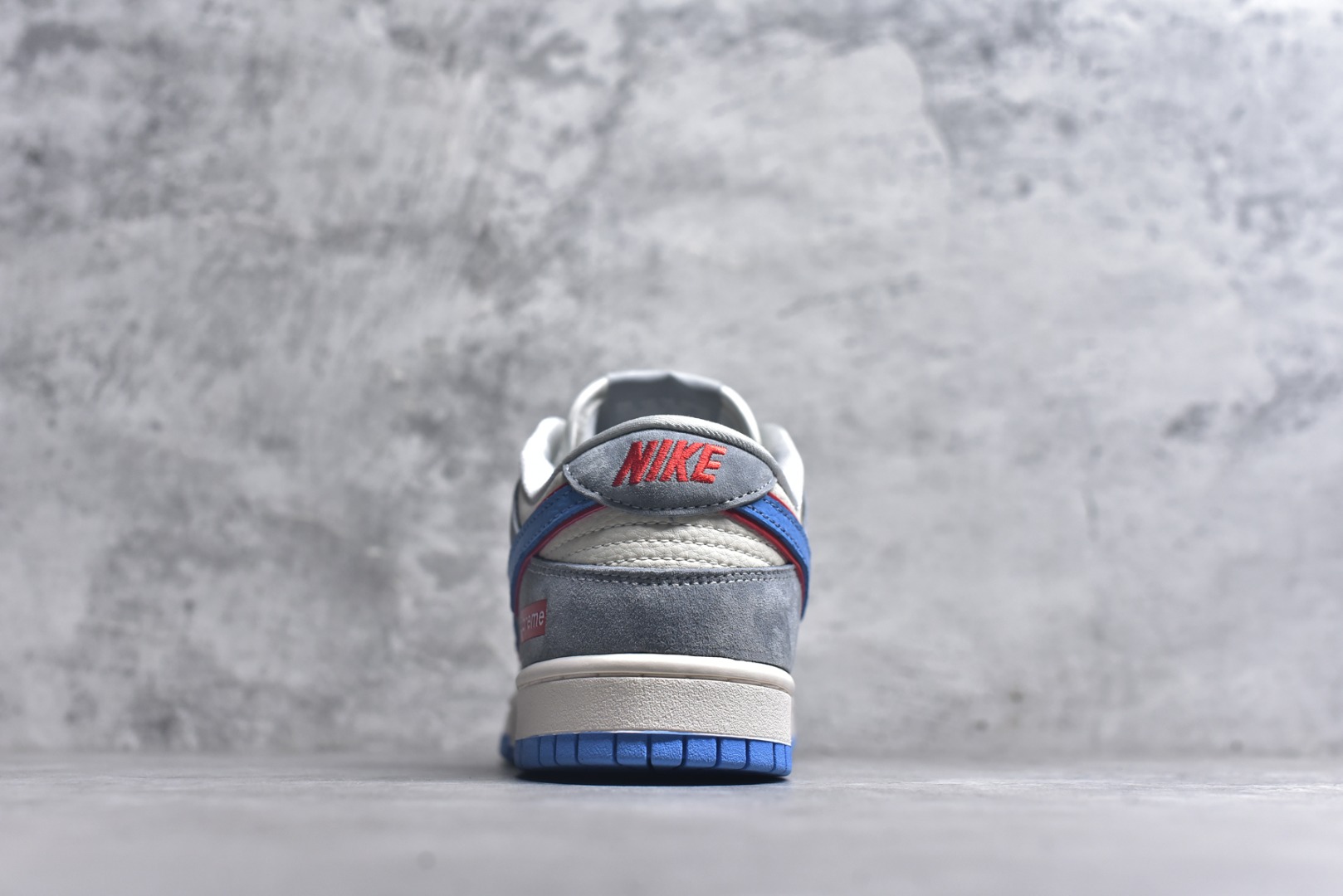 图片[5]-#海外爆款限量发售！Nike SB Dunk Low 高端定制 低帮休闲板鞋 定制鞋盒 大厂纯原品质出货 超高清洁度 皮料切割干净无任何毛边 细节完美 货号：KK1333-010 尺码：36 37.5 38 39 40 41 42 43 44 45-选品中心
