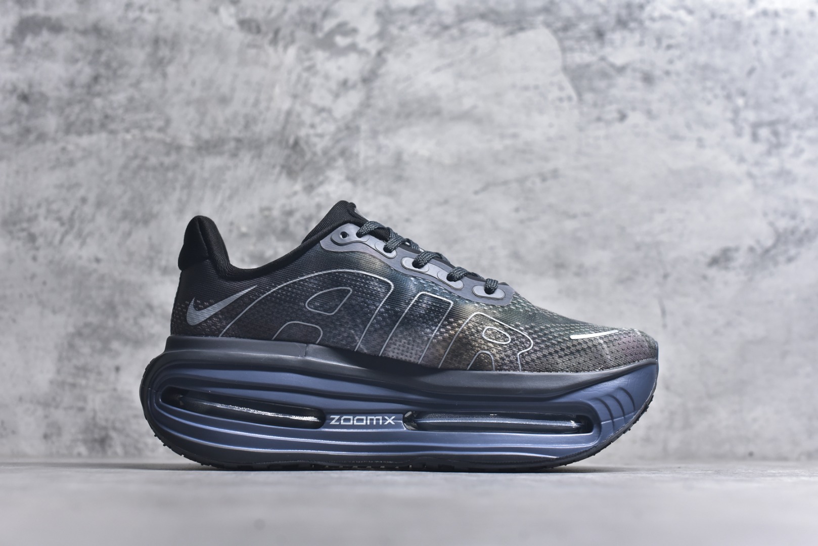 图片[3]-#Nike Vomero premium Air气垫40周年 舒适百搭防滑耐磨 支撑缓震低帮 休闲跑步鞋 时尚外观和运动美学 结合泡棉缓震配置 复古设计风格 泡棉中底 轻盈缓震 缓震鞋垫 货号： FN8453 0342722 尺码：36 36.5 37.5 38 38.5 39 40 40.5 41 42 42.5 43 44 44.5 45-选品中心