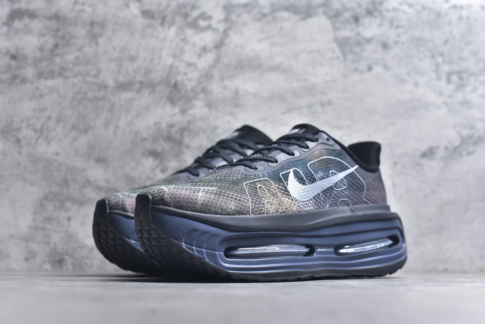 图片[2]-#Nike Vomero premium Air气垫40周年 舒适百搭防滑耐磨 支撑缓震低帮 休闲跑步鞋 时尚外观和运动美学 结合泡棉缓震配置 复古设计风格 泡棉中底 轻盈缓震 缓震鞋垫 货号： FN8453 0342722 尺码：36 36.5 37.5 38 38.5 39 40 40.5 41 42 42.5 43 44 44.5 45-选品中心