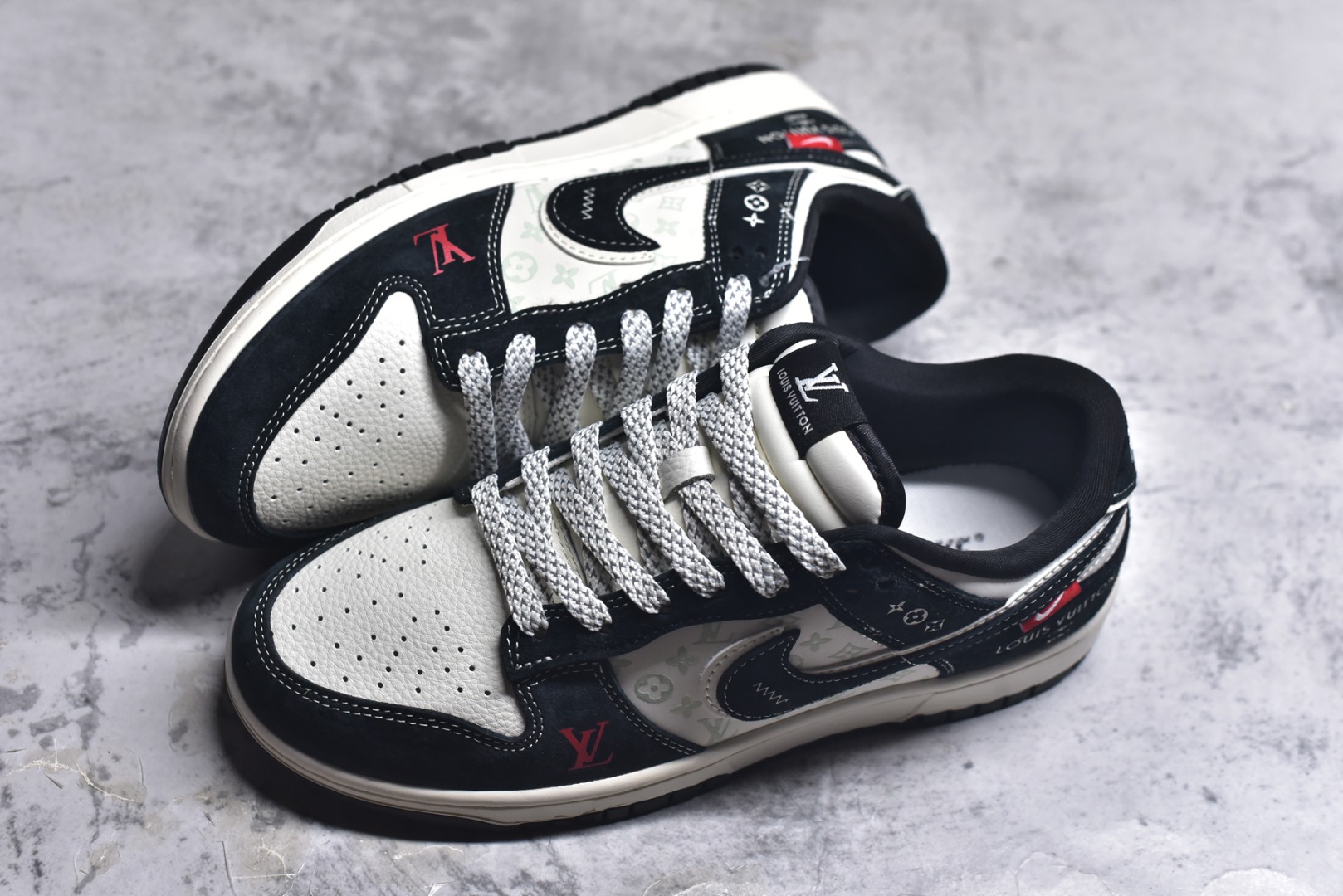 图片[7]-#Nike SB Dunk Low LV联名 双勾信花 周年高端定制 低帮休闲板鞋 CX5050-Y22 #定制鞋盒 大厂纯原品质出货 超高清洁度 皮料切割干净无任何毛边 细节完美 尺码：36 36.5 37.5 38 38.5 39 40 40.5 41 42 42.5 43 44 44.5 45 9.E5-选品中心