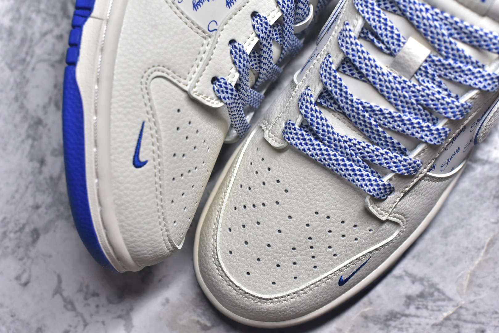 图片[8]-#海外爆款限量发售！Nike SB Dunk Low“ 斯图西联名——天空蓝满天星” 周年高端定制 低帮休闲板鞋 定制鞋盒 大厂纯原品质出货 超高清洁度 皮料切割干净无任何毛边 细节完美 货号：JP1628-022 尺码：36 36.5 37.5 38 38.5 39 40 40.5 41 42 42.5 43 44 44.5 45-选品中心