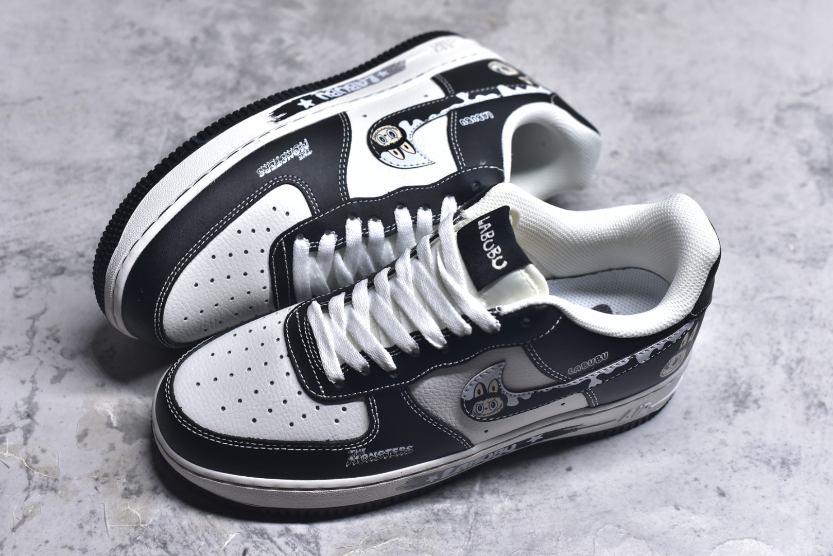 图片[7]-#海外限量发售！公司级NIke Air Force 1 \’07 Low “黑色涂鸦拉布布”空军一号 低帮 运动鞋 休闲鞋 折边针车 工艺难度大 原楦头原纸板 原装鞋盒 定制五金配件 内置全掌气垫 原厂鞋底 货号：KJ5188-001 尺码：36 36.5 37.5 38 38.5 39 40 40.5 41 42 42.5 43 44 44.5 45-选品中心