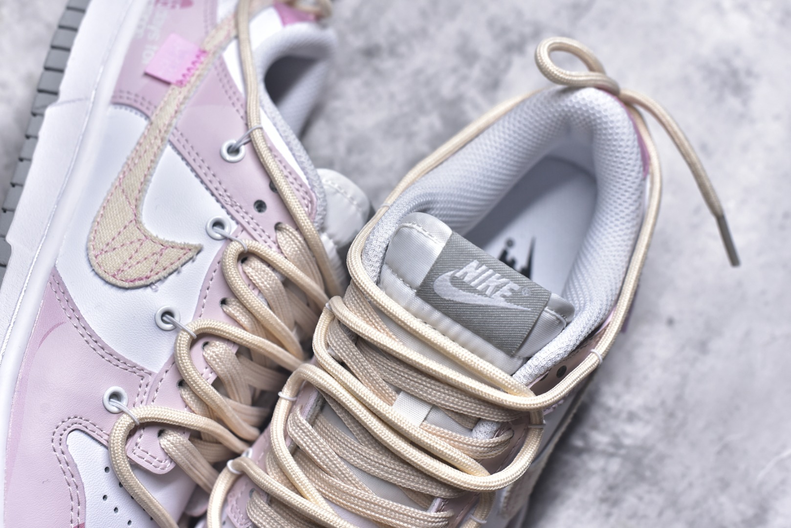 图片[9]-#Nike SB Dunk Low 情人节粉绑带 低帮休闲板鞋 DD1391-103 #定制鞋盒 超高清洁度 皮料切割干净无任何毛边 细节完美 尺码：35.5 36 36.5 37.5 38 38.5 39 40 9.E5-选品中心