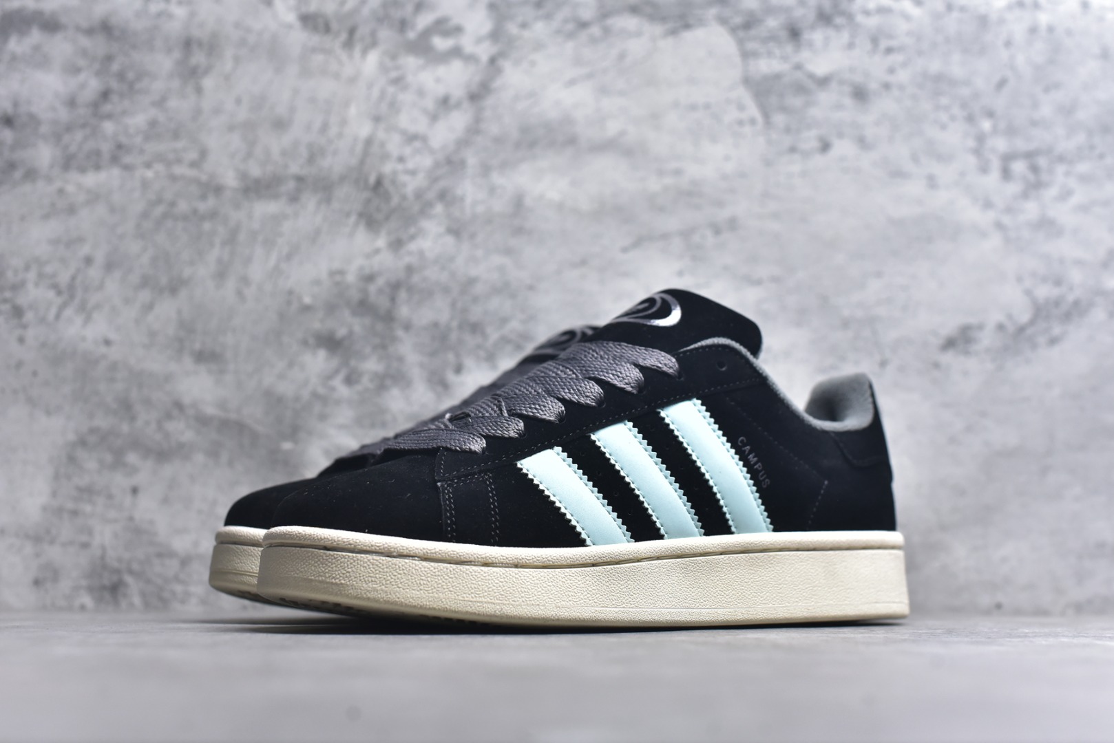 图片[2]-#Adidas 阿迪达斯 Campus 00S 三叶草校园休闲板鞋 QC标 经典白搭情侣板鞋 尺码：36 36.5 37.5 38 38.5 39 40 40.5 41 42 42.5 43 44 44.5 45-选品中心