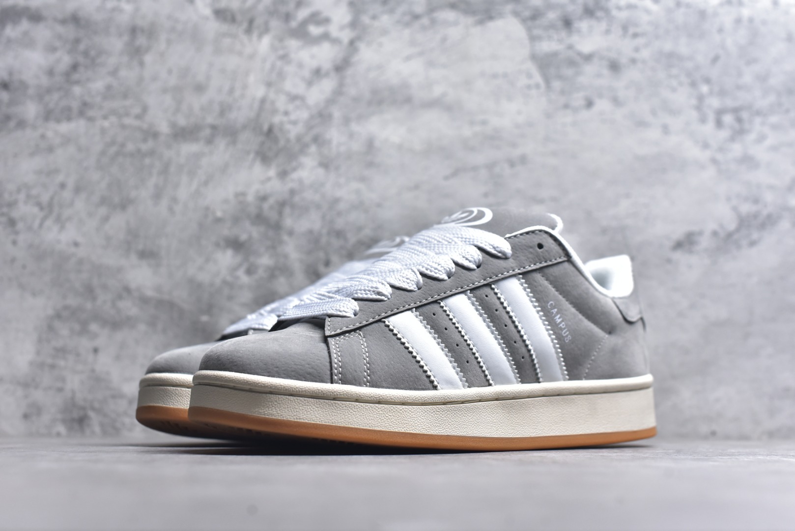 图片[2]-#Adidas 阿迪达斯 Campus 00S 三叶草校园休闲板鞋 QC标 经典白搭情侣板鞋 尺码：36 36.5 37.5 38 38.5 39 40 40.5 41 42 42.5 43 44 44.5 45-选品中心