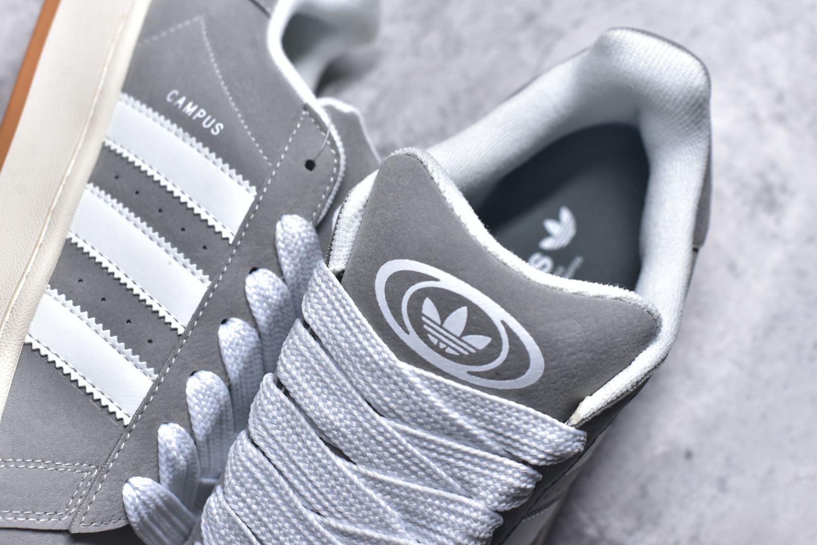 图片[9]-#Adidas 阿迪达斯 Campus 00S 三叶草校园休闲板鞋 QC标 经典白搭情侣板鞋 尺码：36 36.5 37.5 38 38.5 39 40 40.5 41 42 42.5 43 44 44.5 45-选品中心