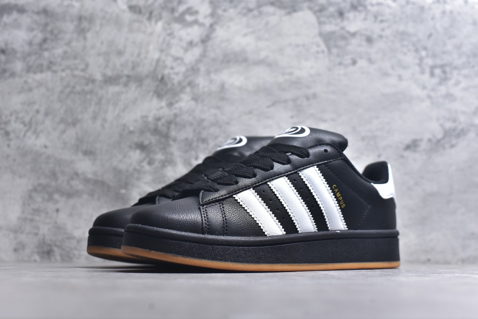 图片[2]-#Adidas 阿迪达斯 Campus 00S 三叶草校园休闲板鞋 QC标 经典白搭情侣板鞋 尺码：36 36.5 37.5 38 38.5 39 40 40.5 41 42 42.5 43 44 44.5 45-选品中心