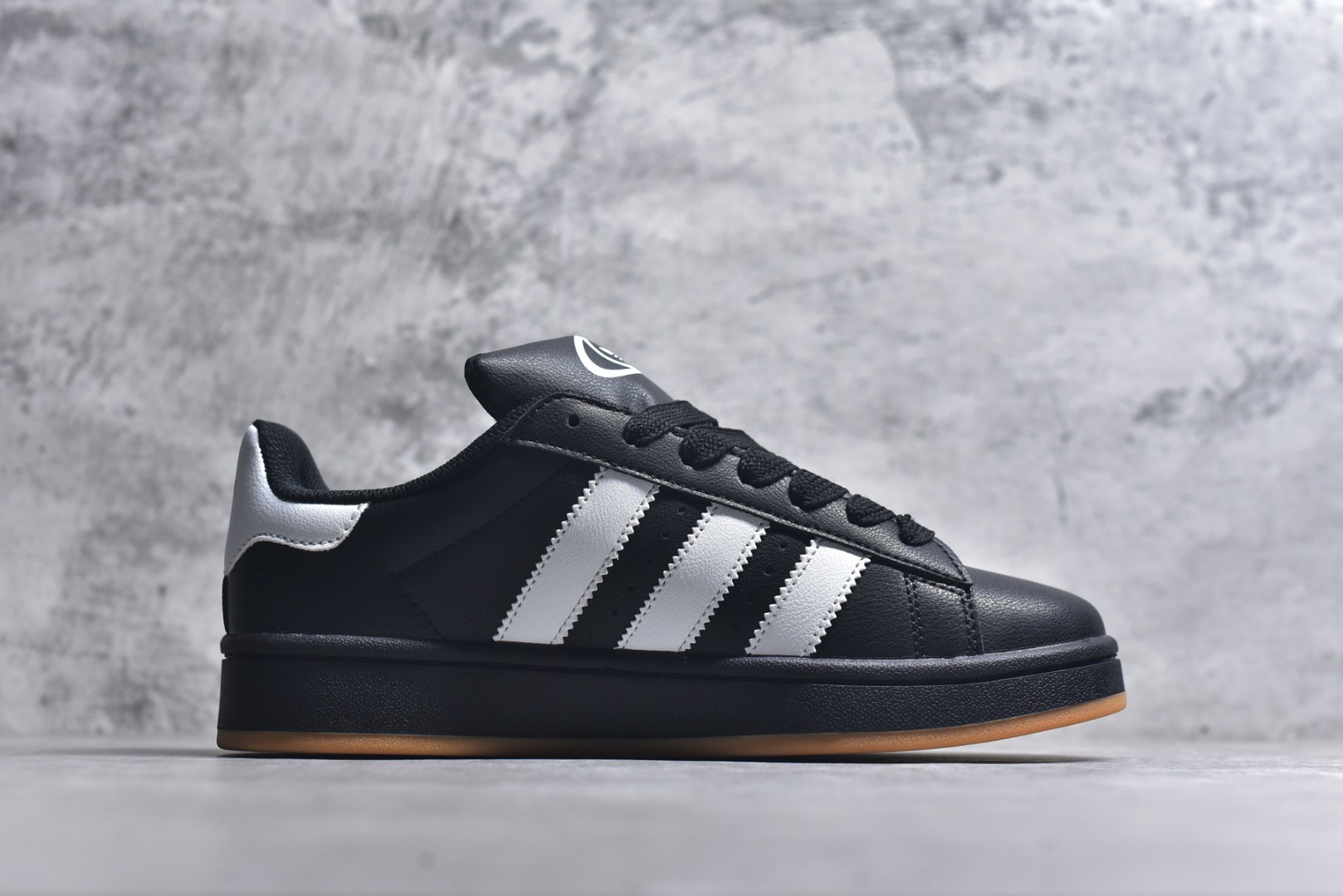 图片[3]-#Adidas 阿迪达斯 Campus 00S 三叶草校园休闲板鞋 QC标 经典白搭情侣板鞋 尺码：36 36.5 37.5 38 38.5 39 40 40.5 41 42 42.5 43 44 44.5 45-选品中心