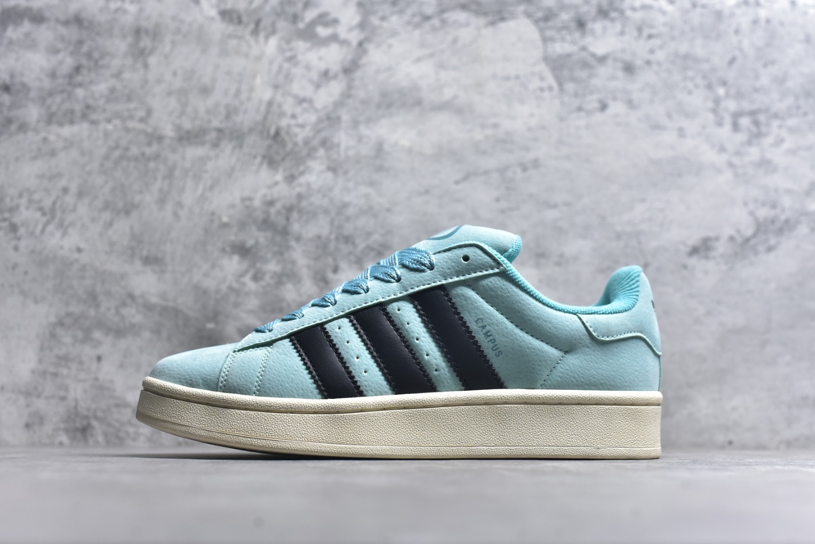 #Adidas 阿迪达斯 Campus 00S 三叶草校园休闲板鞋 QC标 经典白搭情侣板鞋 尺码：36 36.5 37.5 38 38.5 39 40 40.5 41 42 42.5 43 44 44.5 45-选品中心