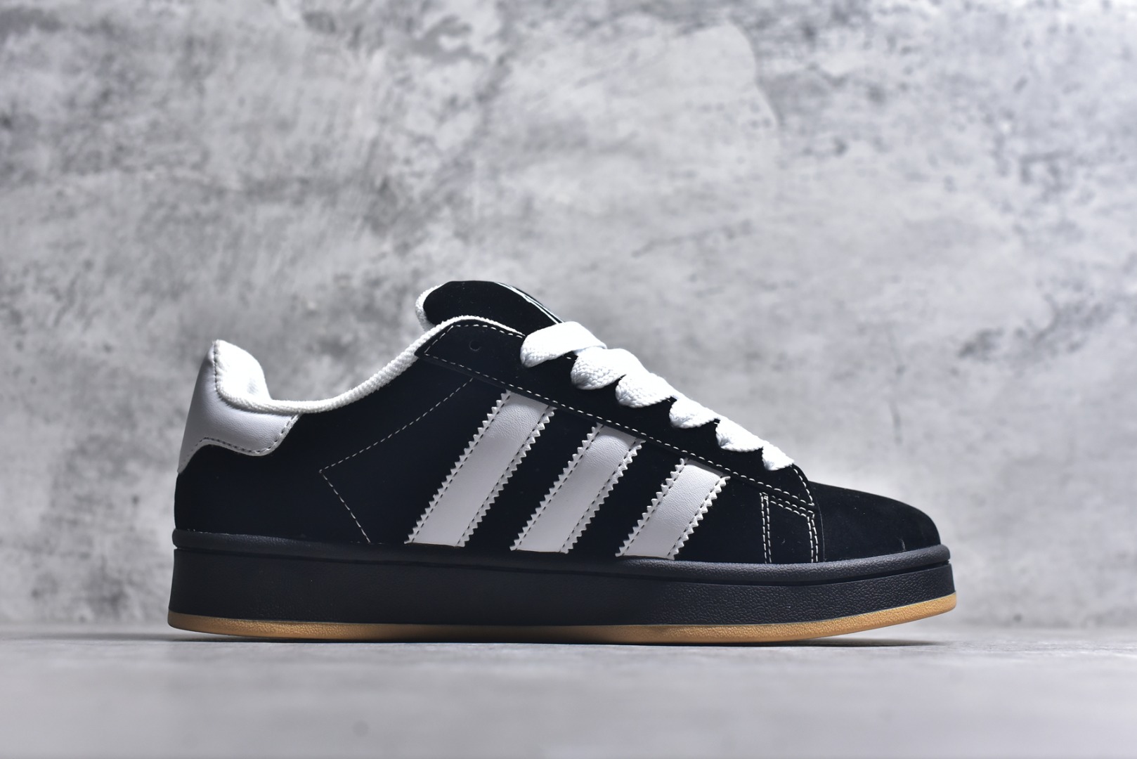 图片[3]-#Adidas 阿迪达斯 Campus 00S 三叶草校园休闲板鞋 QC标 经典白搭情侣板鞋 尺码：36 36.5 37.5 38 38.5 39 40 40.5 41 42 42.5 43 44 44.5 45-选品中心