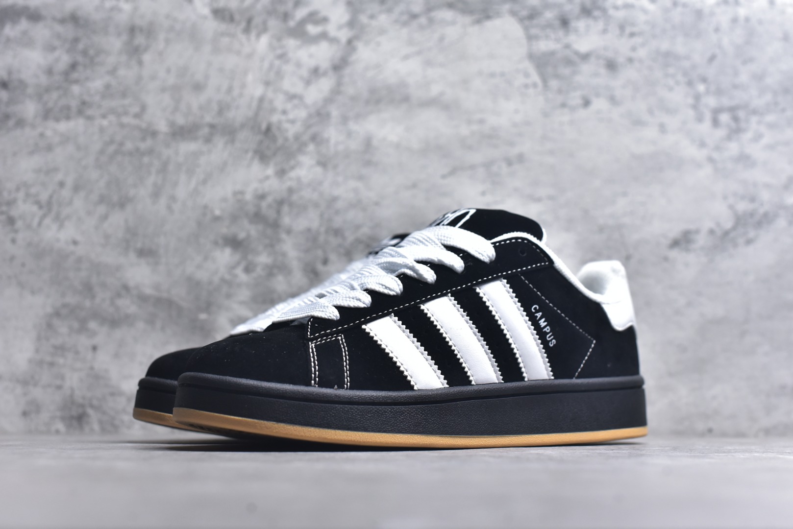 图片[2]-#Adidas 阿迪达斯 Campus 00S 三叶草校园休闲板鞋 QC标 经典白搭情侣板鞋 尺码：36 36.5 37.5 38 38.5 39 40 40.5 41 42 42.5 43 44 44.5 45-选品中心