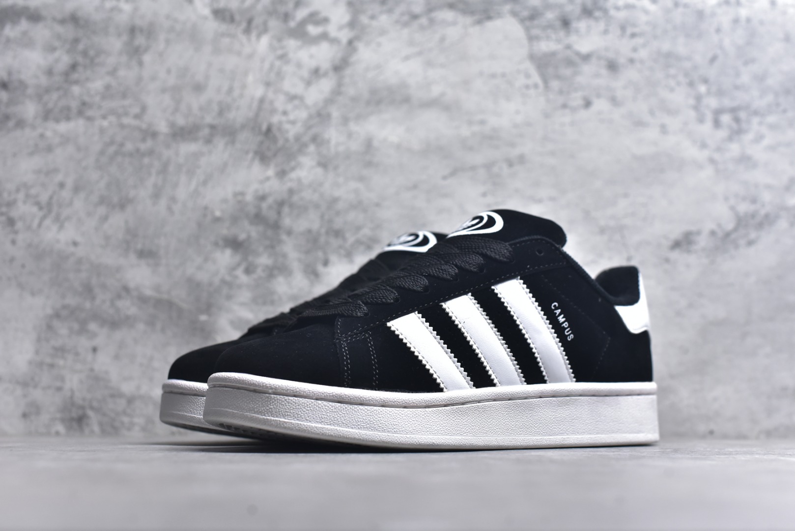 图片[2]-#Adidas 阿迪达斯 Campus 00S 三叶草校园休闲板鞋 QC标 经典白搭情侣板鞋 尺码：36 36.5 37.5 38 38.5 39 40 40.5 41 42 42.5 43 44 44.5 45-选品中心