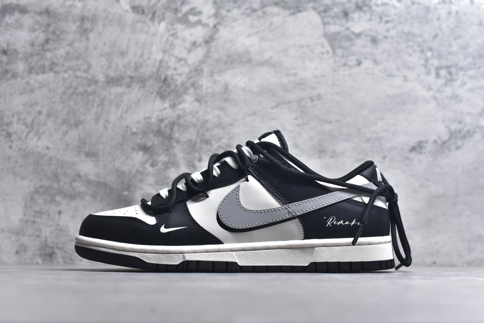 #Nike SB Dunk Low \