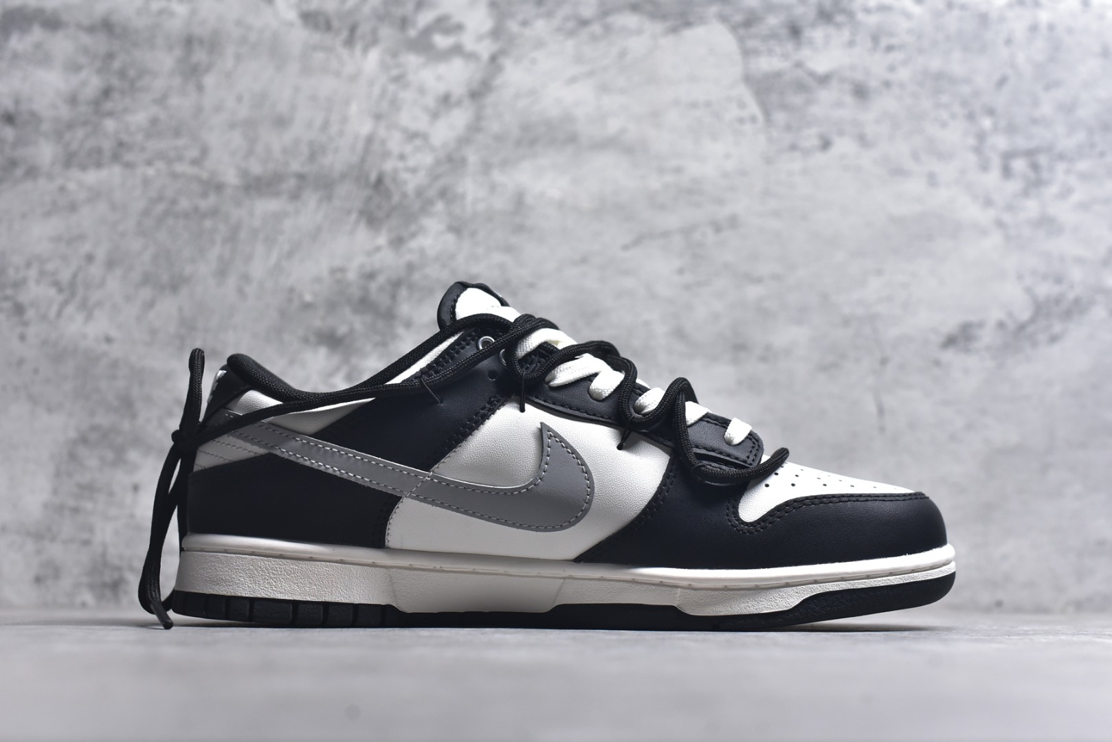 图片[3]-#Nike SB Dunk Low \”Just Do It\” 绑带 周年高端定制 低帮休闲板鞋 BG0518-092 #定制鞋盒 大厂纯原品质出货 超高清洁度 皮料切割干净无任何毛边 细节完美 尺码：40 40.5 41 42 42.5 43 44 44.5 45 46 9.E5-选品中心