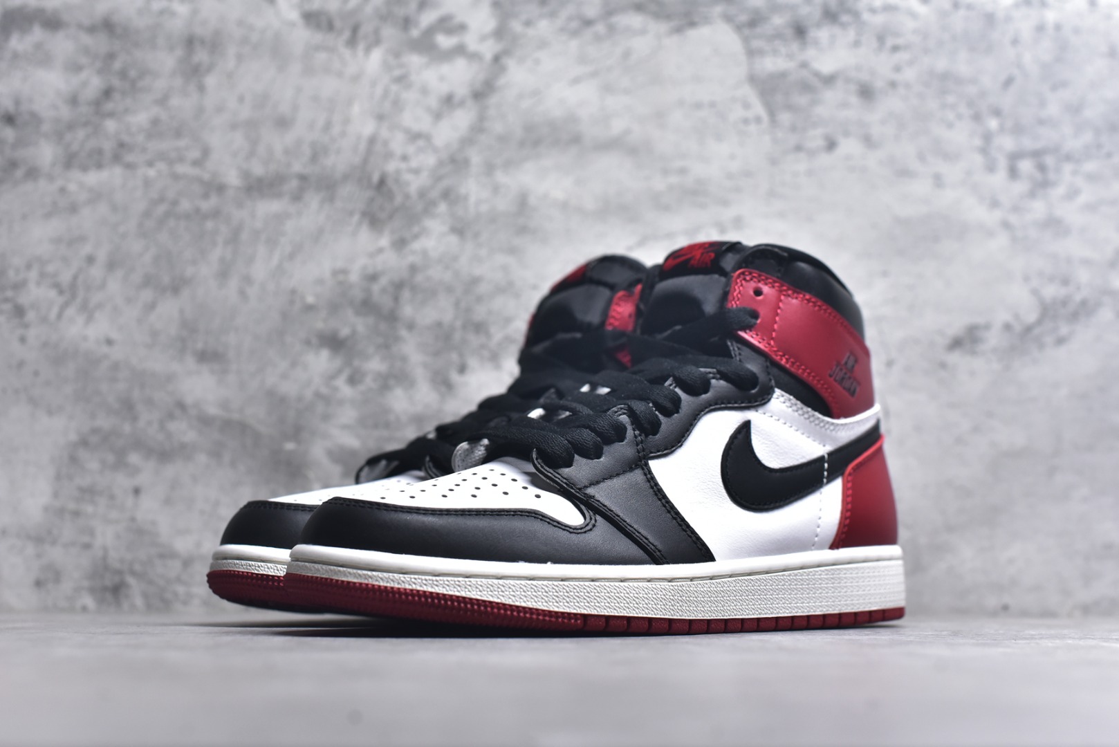 图片[2]-#Jordan Air Jordan 1 High OG 黑脚趾 消失的飞翼“Black Toe Reimagined” 红色 材质版型无敌 价格良心 碾压同价位任何版本 货号：DZ5485-106 尺码：36 36.5 37.5 38 38.5 39 40 40.5 41 42 42.5 43 44 44.5 45 46 46.5 47.5-选品中心