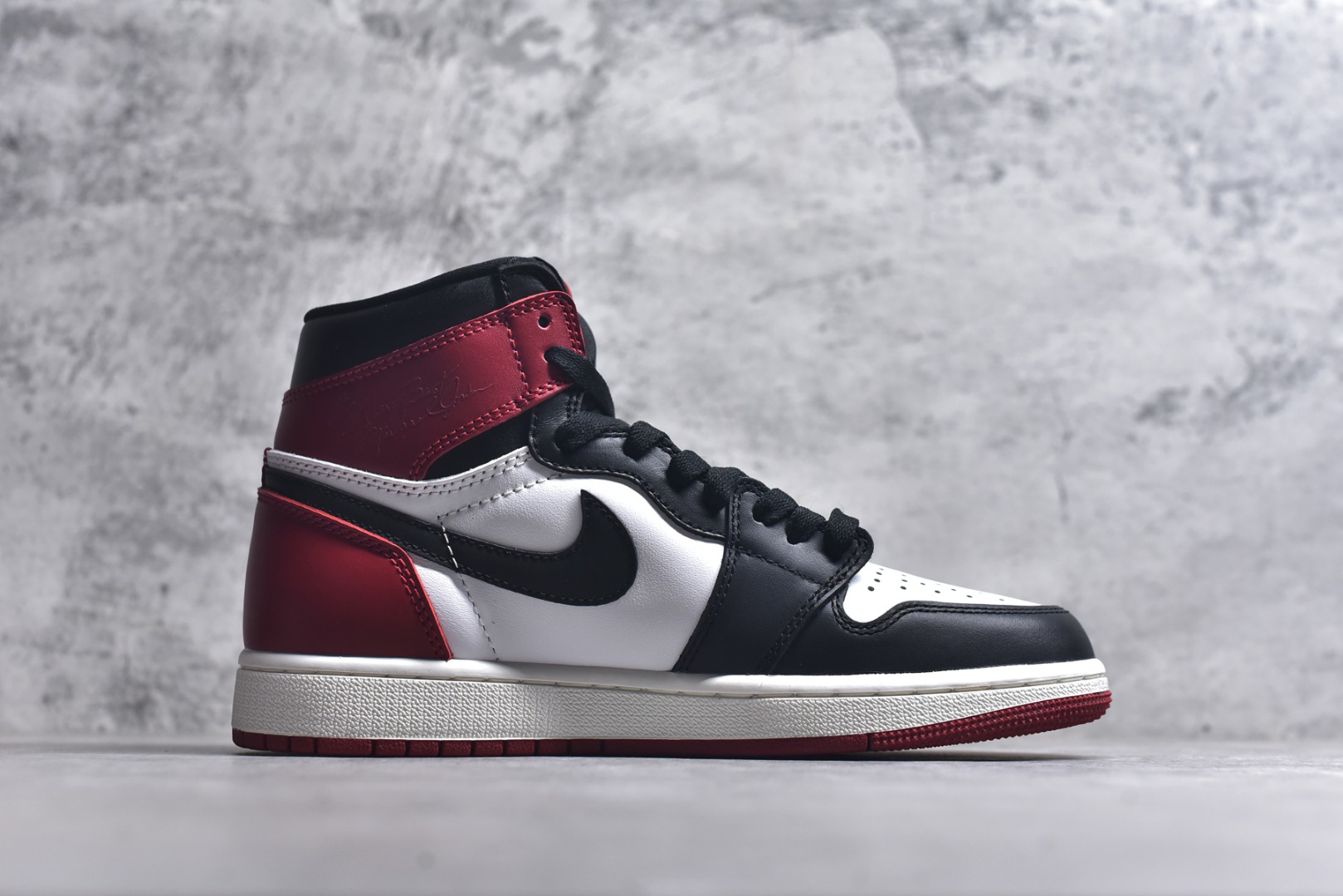 图片[3]-#Jordan Air Jordan 1 High OG 黑脚趾 消失的飞翼“Black Toe Reimagined” 红色 材质版型无敌 价格良心 碾压同价位任何版本 货号：DZ5485-106 尺码：36 36.5 37.5 38 38.5 39 40 40.5 41 42 42.5 43 44 44.5 45 46 46.5 47.5-选品中心