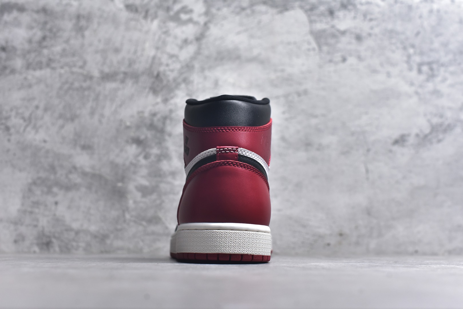 图片[5]-#Jordan Air Jordan 1 High OG 黑脚趾 消失的飞翼“Black Toe Reimagined” 红色 材质版型无敌 价格良心 碾压同价位任何版本 货号：DZ5485-106 尺码：36 36.5 37.5 38 38.5 39 40 40.5 41 42 42.5 43 44 44.5 45 46 46.5 47.5-选品中心