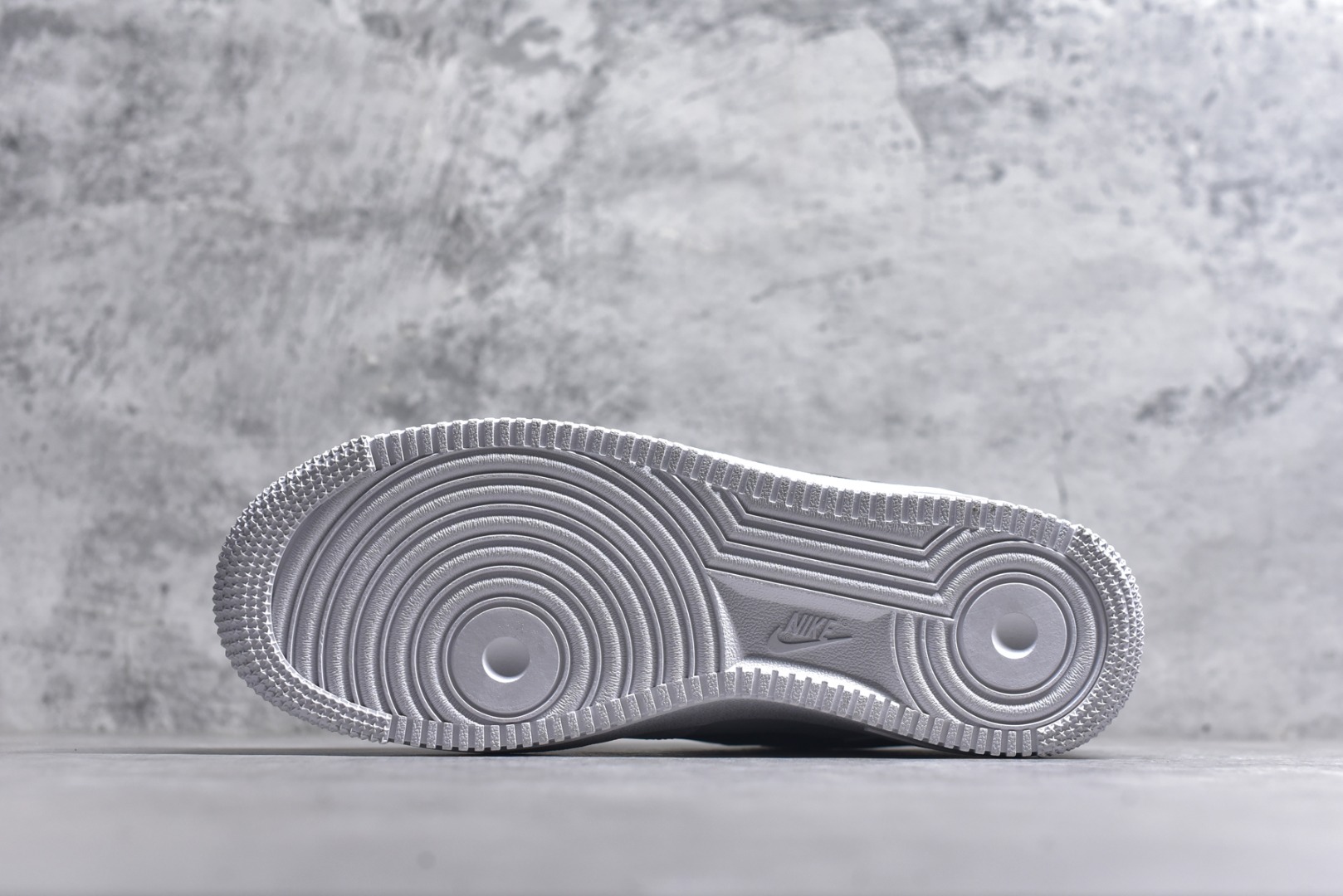 图片[6]-#Nike Air Force 1\’07 Low 简墨 空军一号低帮休闲板鞋 ZH0316-127 #定制皮料 定制鞋盒 原楦原纸板 纯正空军版型 内置全掌气垫 尺码：36 36.5 37.5 38 38.5 39 40 40.5 41 42 42.5 43 44 44.5 45-选品中心