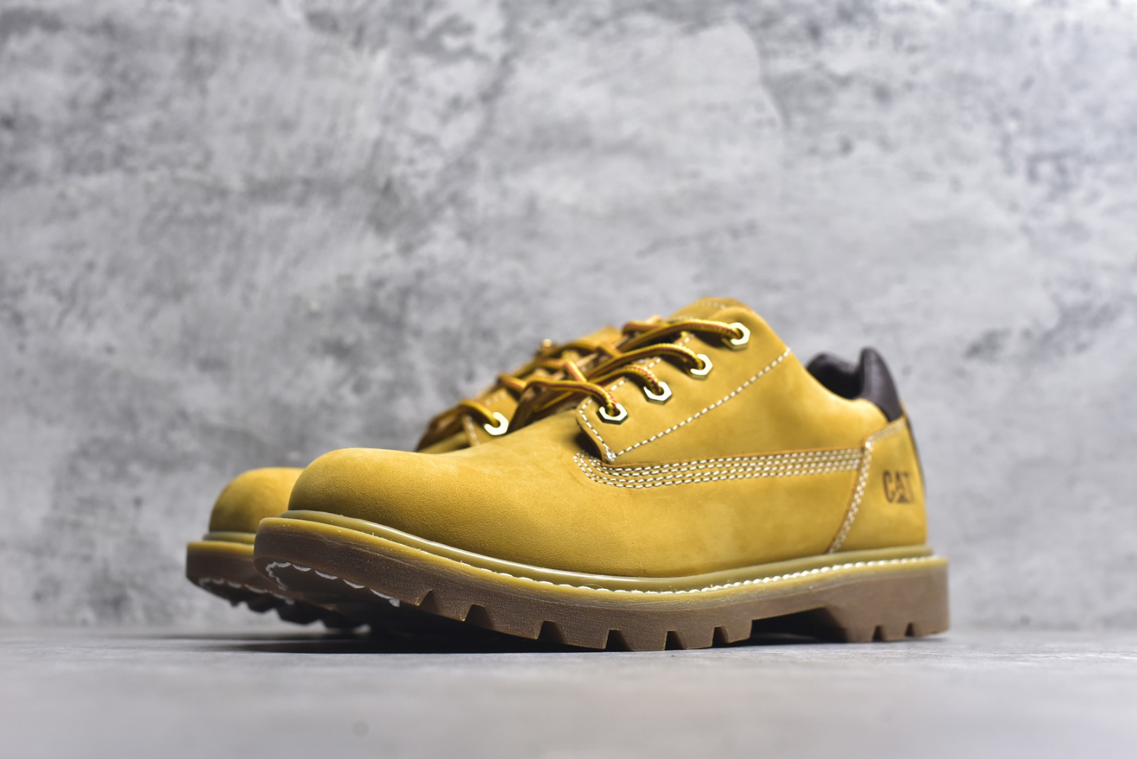 图片[2]-#卡特CAT卡特 硬汉推土机品牌经典百搭户外休闲大黄靴系列#广东大厂品质 秋冬新款 常年主打 时尚潮流搭配 面料釆用意大利进口磨砂牛皮 全鞋真牛皮材料 大底到五金都是代工厂原材料制作 好货不杀猪 首单质量严格把控 全套官网统一包装 今年冬季防寒户外专用 日常随意搭配 型男必备 尺码：38 39 40 41 42 43 44-选品中心