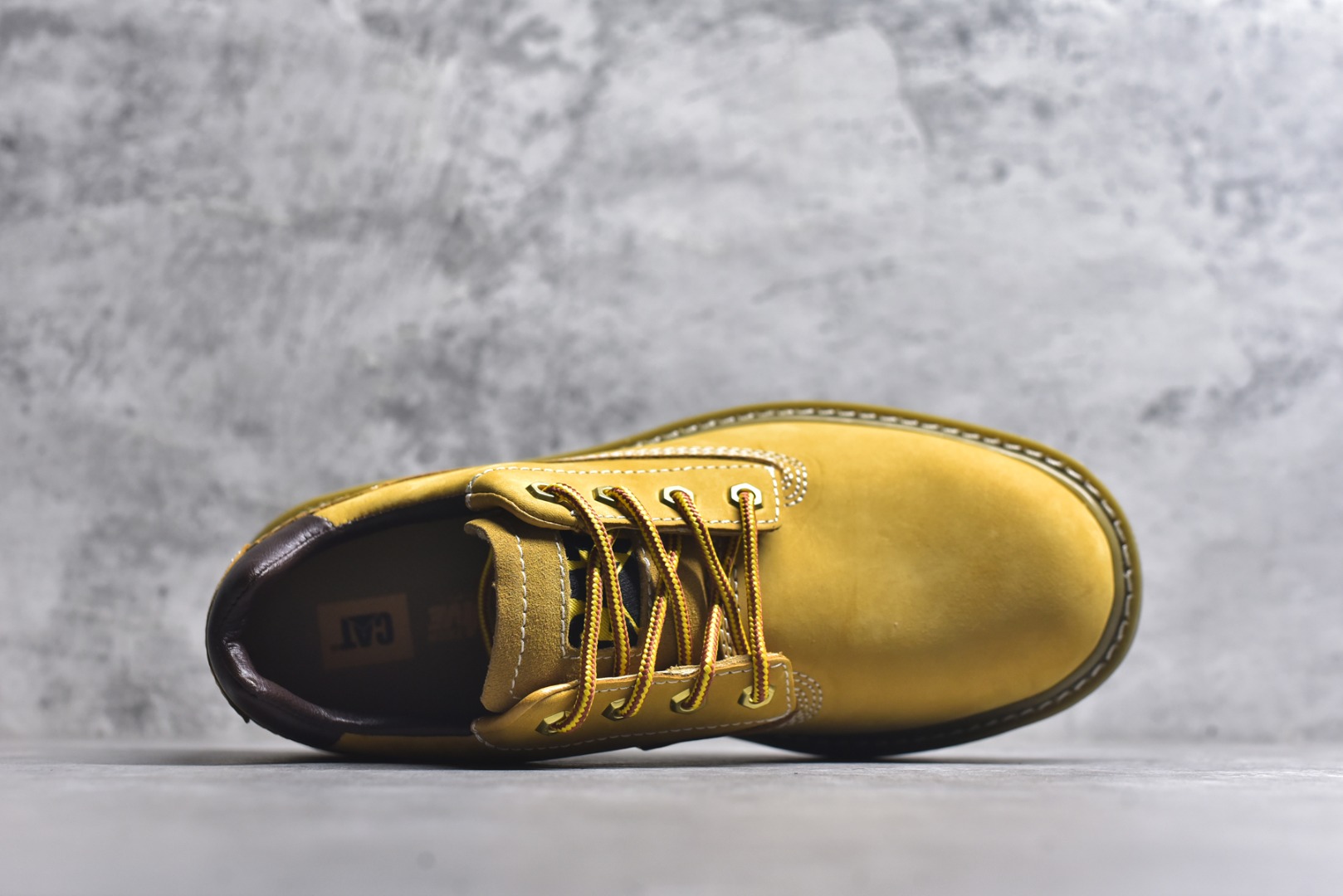 图片[4]-#卡特CAT卡特 硬汉推土机品牌经典百搭户外休闲大黄靴系列#广东大厂品质 秋冬新款 常年主打 时尚潮流搭配 面料釆用意大利进口磨砂牛皮 全鞋真牛皮材料 大底到五金都是代工厂原材料制作 好货不杀猪 首单质量严格把控 全套官网统一包装 今年冬季防寒户外专用 日常随意搭配 型男必备 尺码：38 39 40 41 42 43 44-选品中心