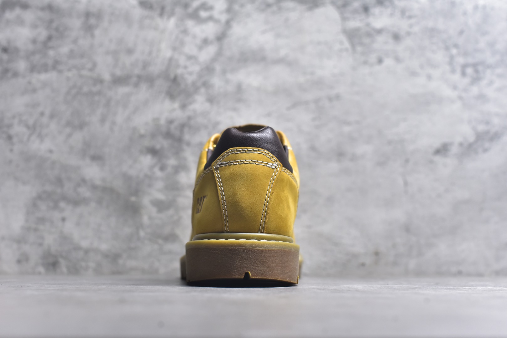 图片[5]-#卡特CAT卡特 硬汉推土机品牌经典百搭户外休闲大黄靴系列#广东大厂品质 秋冬新款 常年主打 时尚潮流搭配 面料釆用意大利进口磨砂牛皮 全鞋真牛皮材料 大底到五金都是代工厂原材料制作 好货不杀猪 首单质量严格把控 全套官网统一包装 今年冬季防寒户外专用 日常随意搭配 型男必备 尺码：38 39 40 41 42 43 44-选品中心