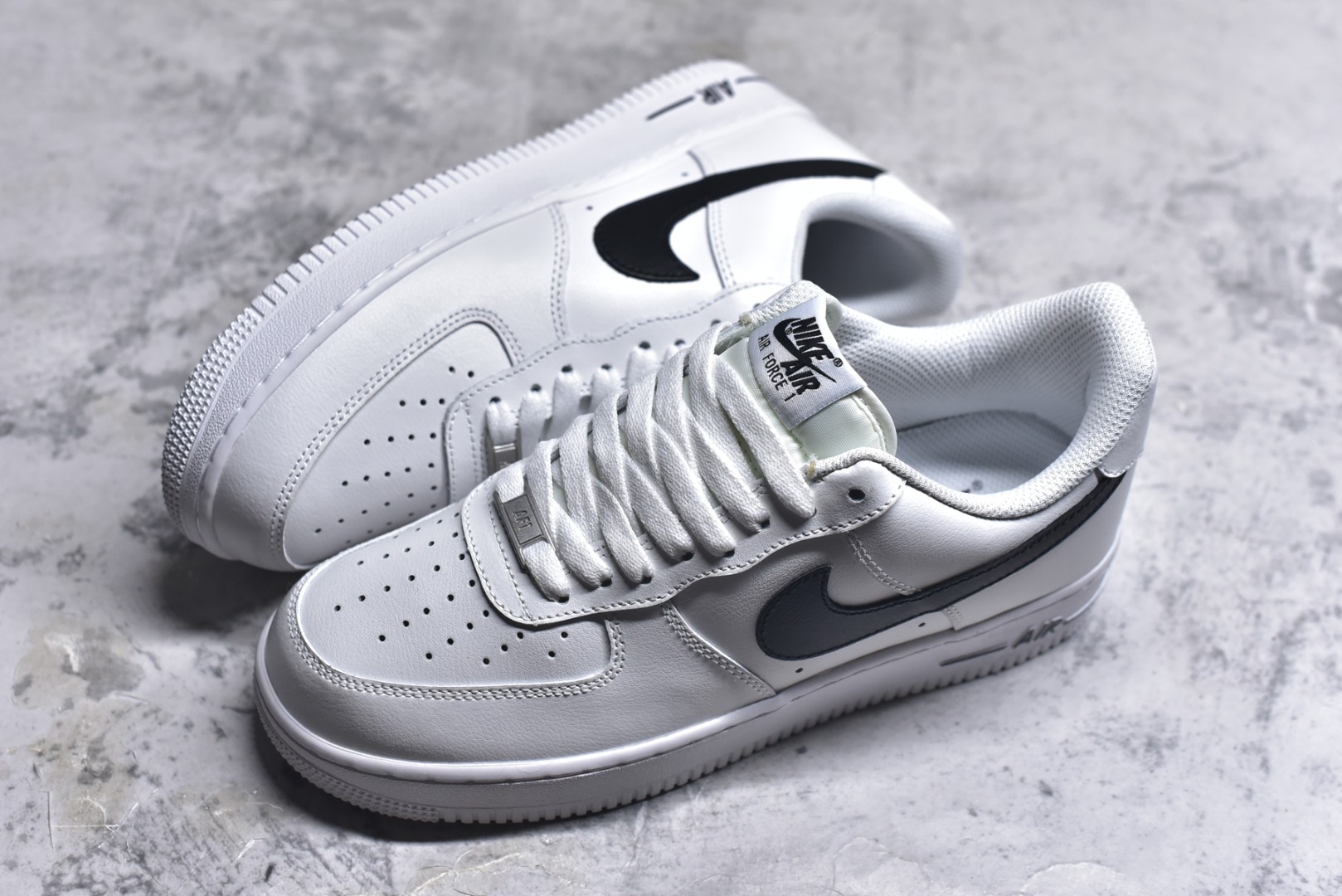 图片[7]-#耐克Nike AIR FORCE 1‘07 空军一号低帮百搭休闲运动板鞋。柔软、弹性十足的缓震性能和出色的中底设计，横跨复古与现代的外型结合，造就出风靡全球三十多年的Force 1。 货号：CJ0952 100 尺码：36-45-选品中心