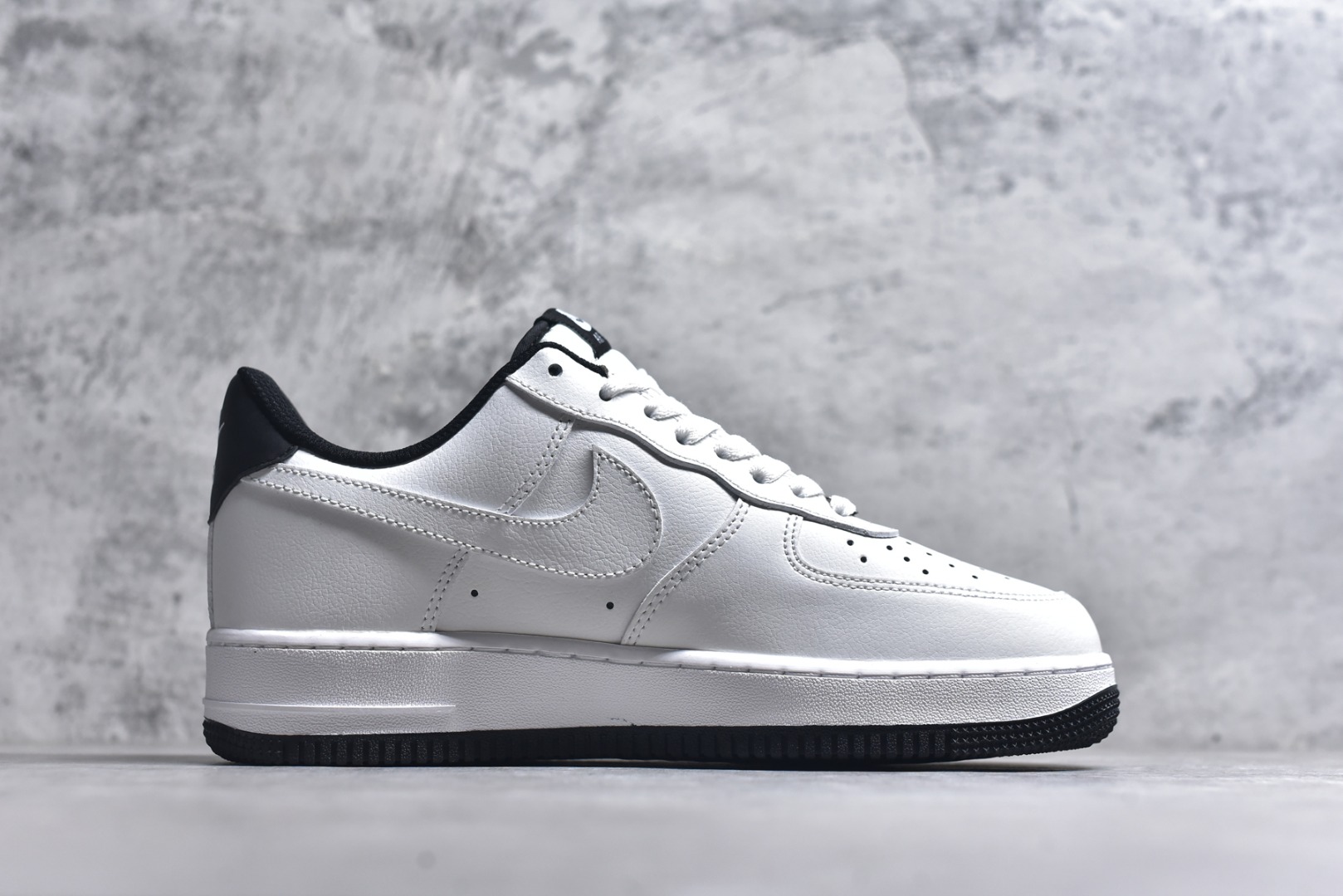 图片[3]-#NK Air Force 1 空军一号货号 官方同步 原装级别 原楦头原纸板 打造纯正空军版型专注外贸渠道 全掌内置蜂窝气垫 原盒配件 原厂中底钢印、拉帮完美 货号：DR9867-102 尺码：36-45-选品中心