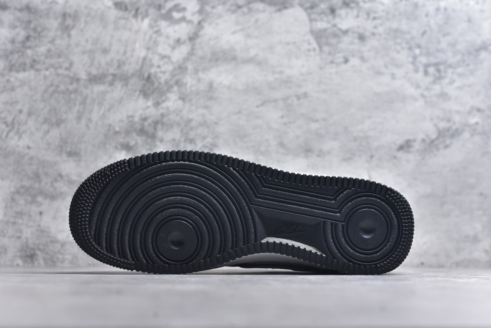 图片[6]-#Nike Air Force 1 Low 熊猫白黑叠勾 空军一号低帮运动休闲板鞋 原楦头原纸板 打造纯正空军版型#专注外贸渠道 全掌内置蜂窝气垫 #原盒配件 原厂中底钢印、拉帮完美 货号：DV0788-001 尺码：36 36.5 37.5 38 38.5 39 40 40.5 41 42 42.5 43 44 44.5 45-选品中心