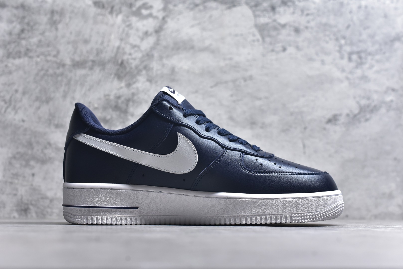 图片[3]-#Nike Air Force 1 Low 权志龙海军蓝 空军一号低帮运动休闲板鞋 原楦头原纸板 打造纯正空军版型#专注外贸渠道 全掌内置蜂窝气垫 #原盒配件 原厂中底钢印、拉帮完美 货号：CJ0952-400 尺码：36 36.5 37.5 38 38.5 39 40 40.5 41 42 42.5 43 44 44.5 45-选品中心