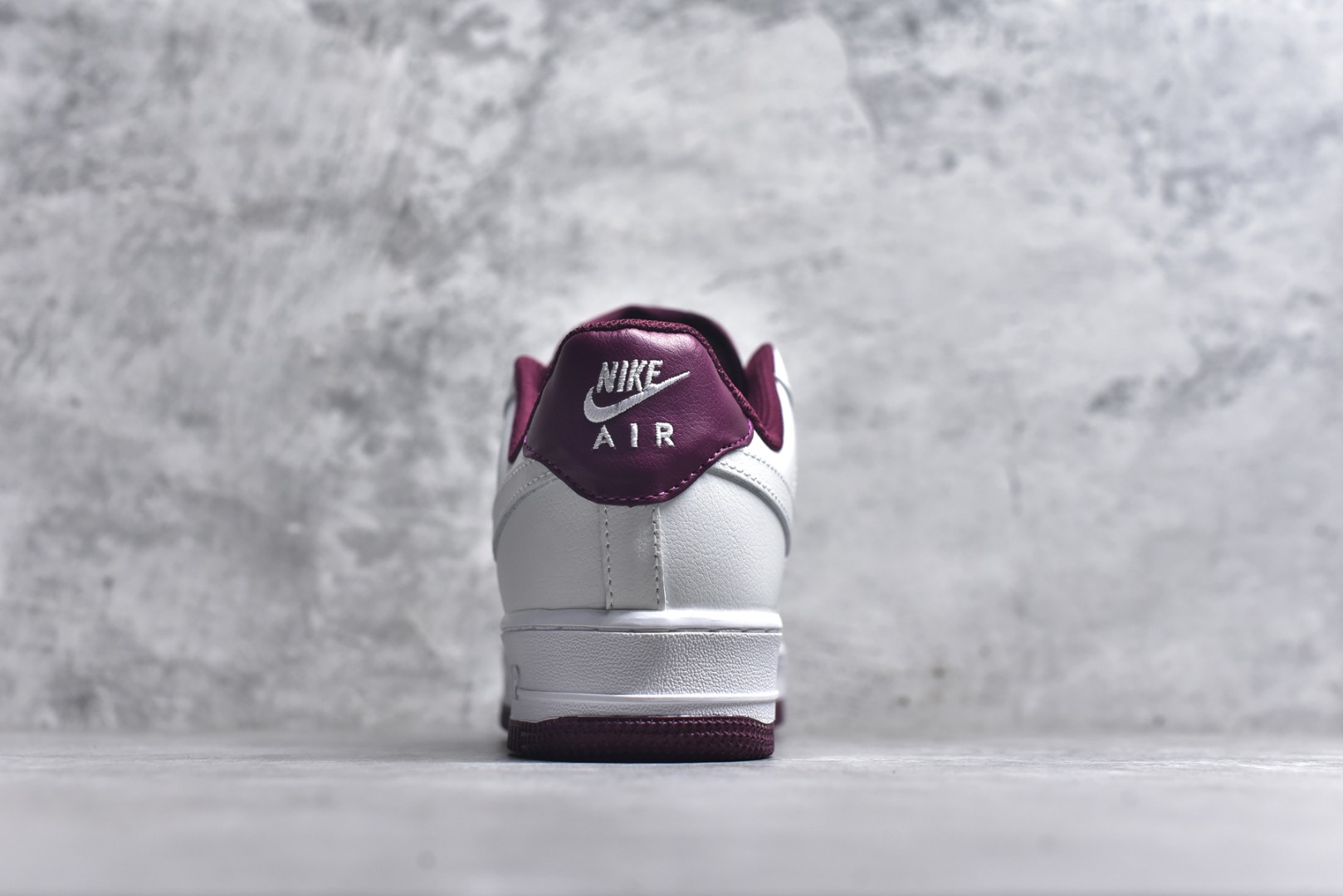 图片[5]-#Nike Air Force 1 Low 白酒红底 空军一号低帮运动休闲板鞋 原楦头原纸板 打造纯正空军版型#专注外贸渠道 全掌内置蜂窝气垫 #原盒配件 原厂中底钢印、拉帮完美 货号：DR7561-106 尺码：36 36.5 37.5 38 38.5 39 40 40.5 41 42 42.5 43 44 44.5 45-选品中心