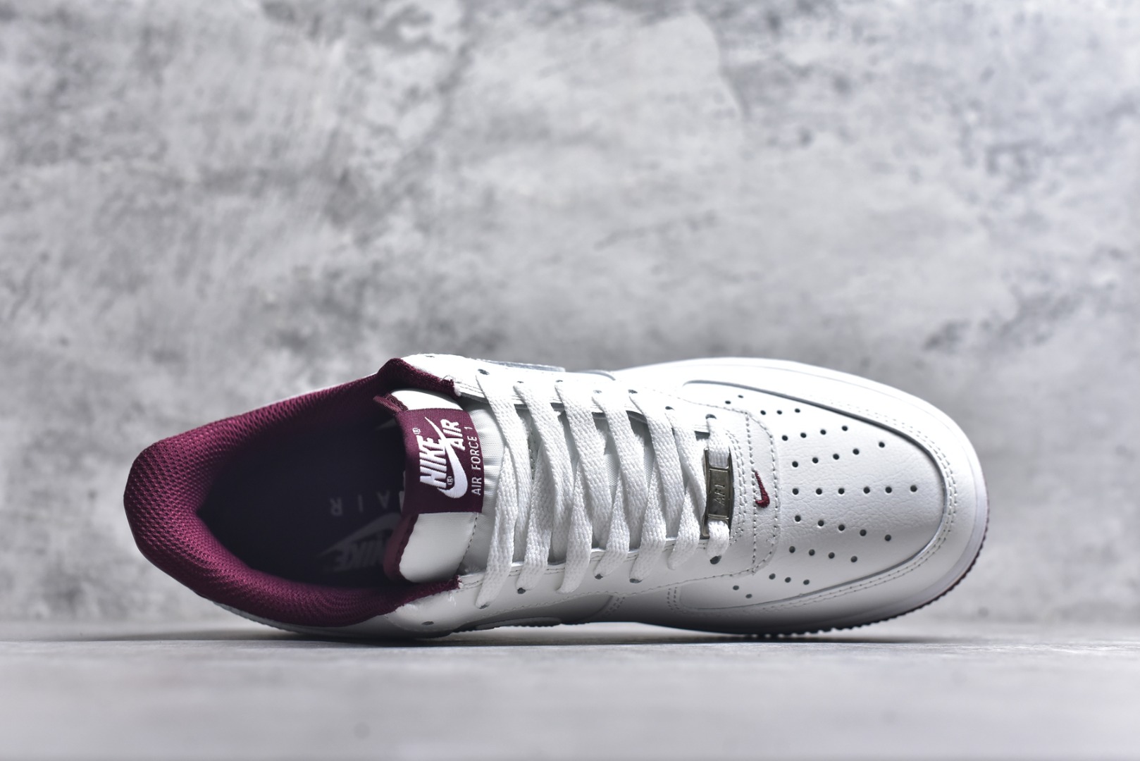 图片[4]-#Nike Air Force 1 Low 白酒红底 空军一号低帮运动休闲板鞋 原楦头原纸板 打造纯正空军版型#专注外贸渠道 全掌内置蜂窝气垫 #原盒配件 原厂中底钢印、拉帮完美 货号：DR7561-106 尺码：36 36.5 37.5 38 38.5 39 40 40.5 41 42 42.5 43 44 44.5 45-选品中心