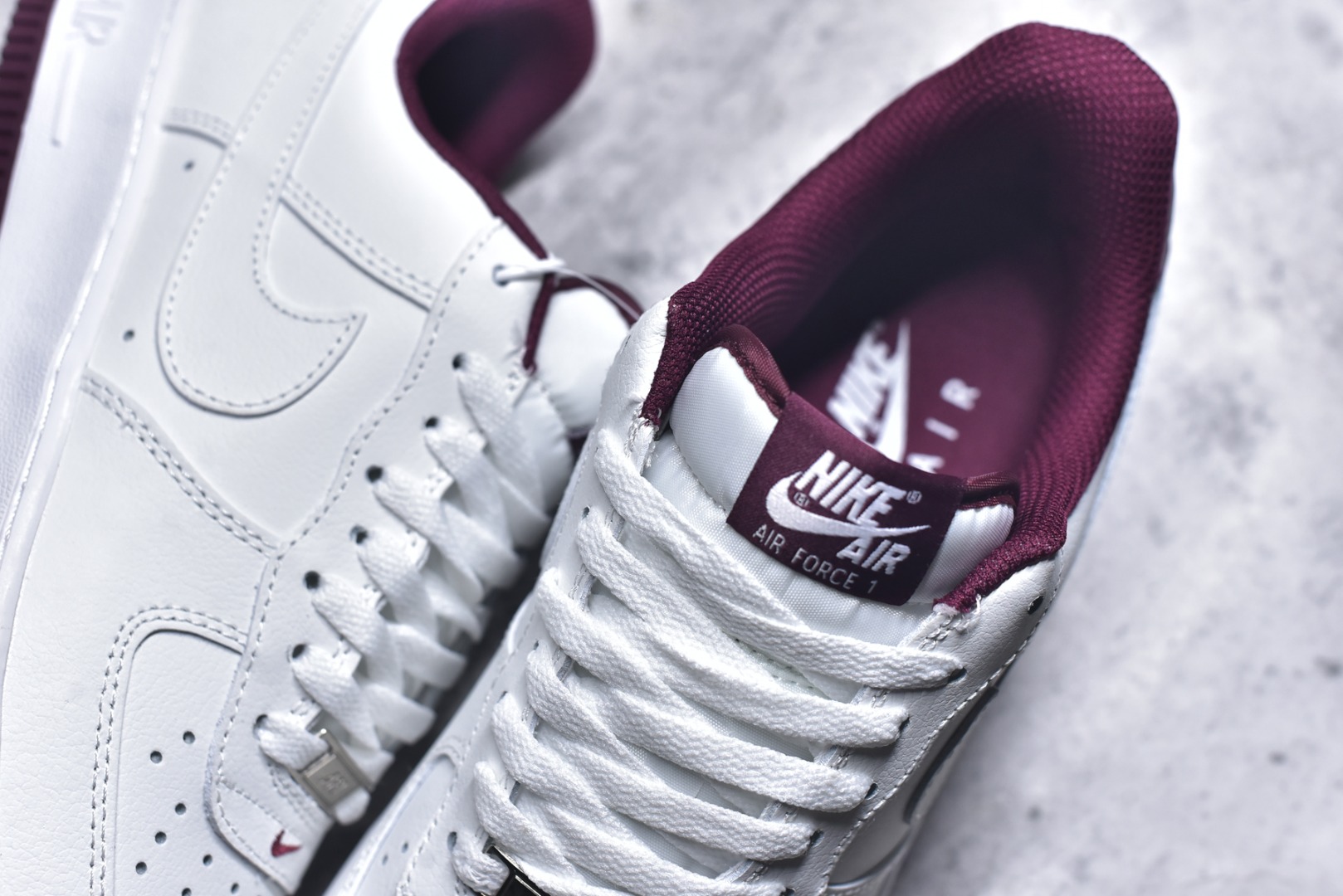 图片[9]-#Nike Air Force 1 Low 白酒红底 空军一号低帮运动休闲板鞋 原楦头原纸板 打造纯正空军版型#专注外贸渠道 全掌内置蜂窝气垫 #原盒配件 原厂中底钢印、拉帮完美 货号：DR7561-106 尺码：36 36.5 37.5 38 38.5 39 40 40.5 41 42 42.5 43 44 44.5 45-选品中心