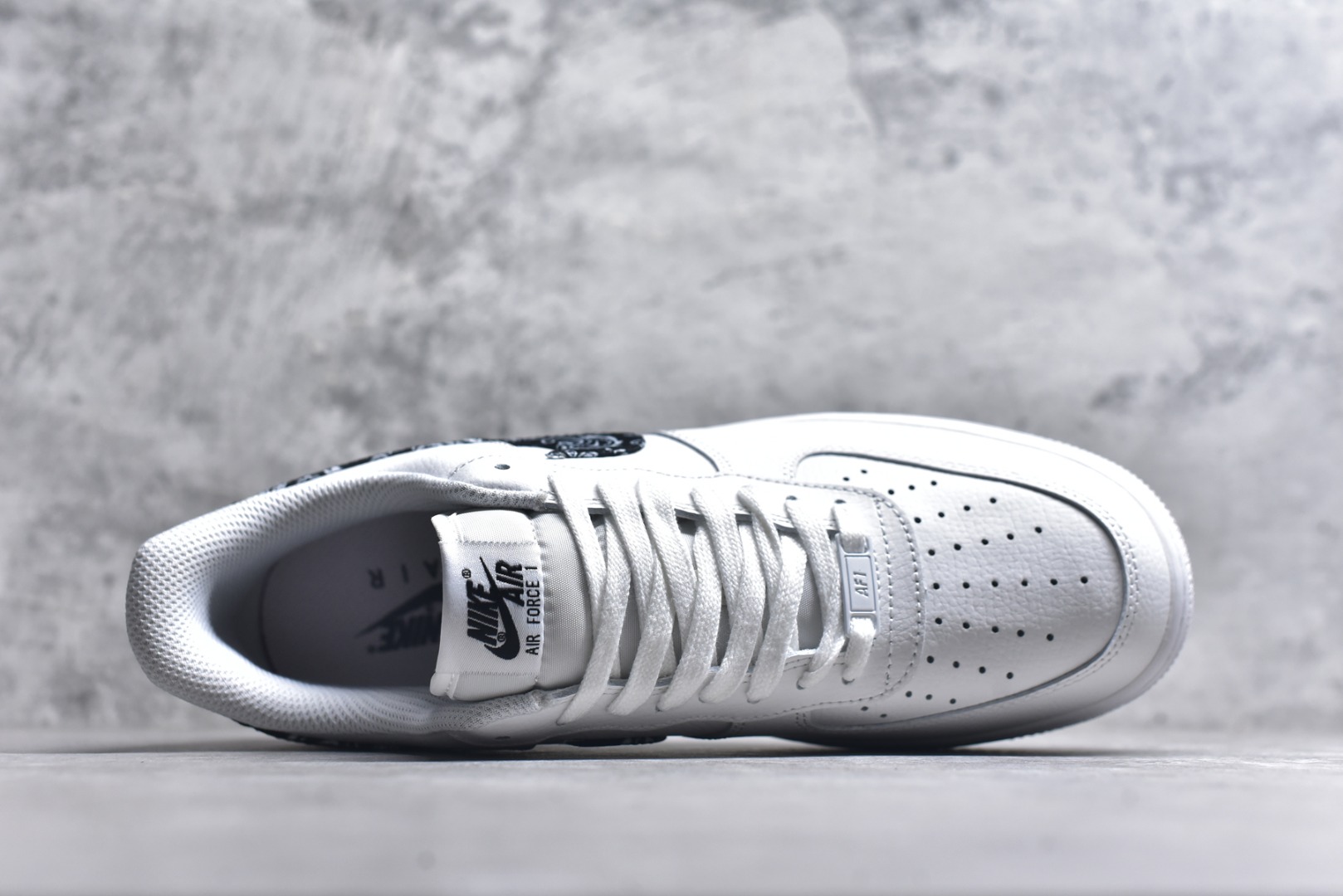 图片[4]-#Nike Air Force 1 Low 白黑腰果勾 空军一号低帮运动休闲板鞋 原楦头原纸板 打造纯正空军版型#专注外贸渠道 全掌内置蜂窝气垫 #原盒配件 原厂中底钢印、拉帮完美 货号：DH4406-101 尺码：36 36.5 37.5 38 38.5 39 40 40.5 41 42 42.5 43 44 44.5 45-选品中心