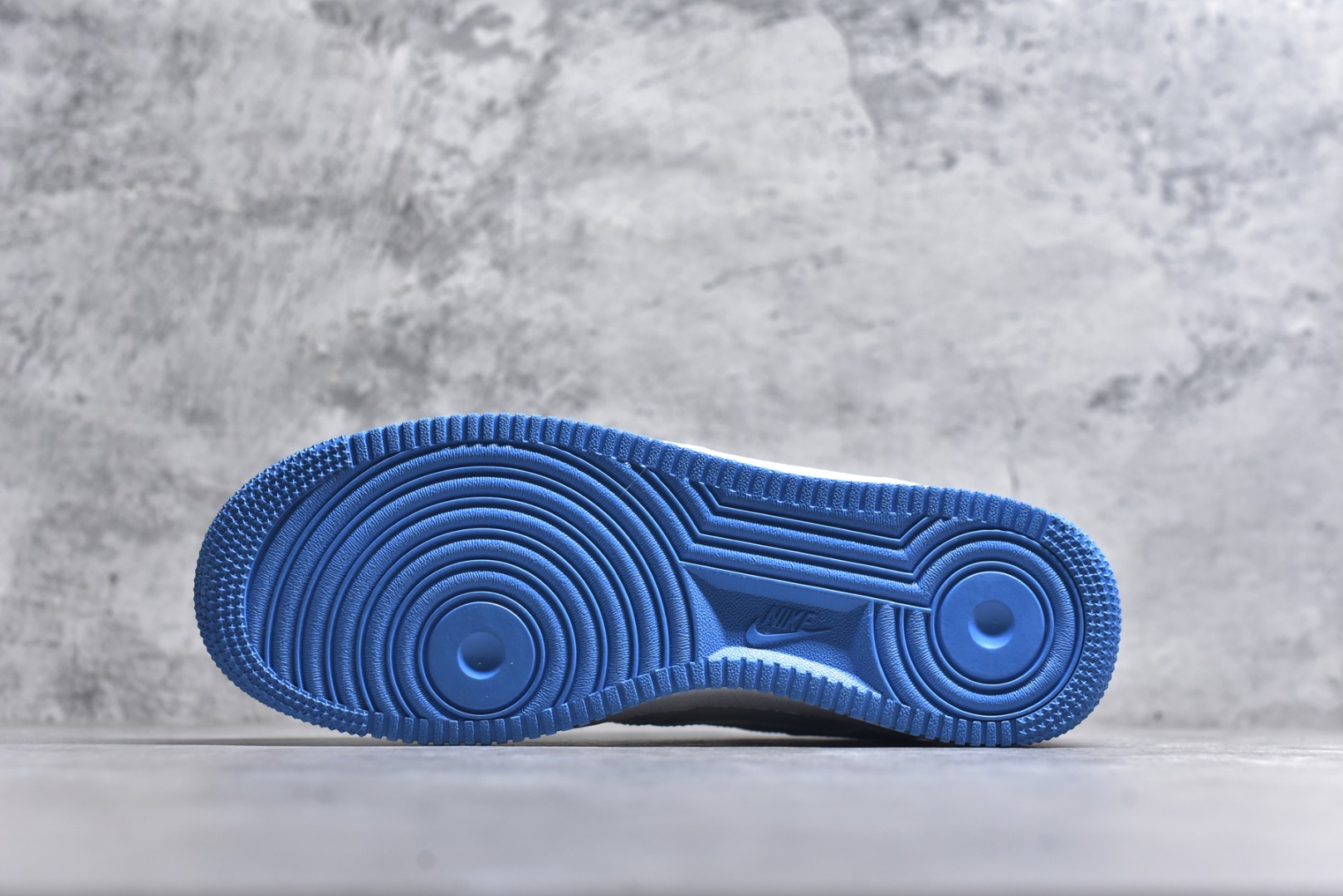 图片[6]-# NK Air Force 1 Low 白蓝尾 原楦头原纸板 打造纯正空军版型专注外贸渠道 全掌内置蜂窝气垫 原盒配件 原厂中底钢印、拉帮完美 货号：DR9867-101 尺码：36 36.5 37.5 38 38.5 39 40 40.5 41 42 42.5 43 44 44.5 45-选品中心