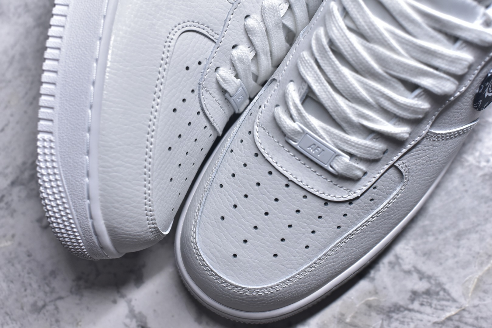 图片[8]-#Nike Air Force 1 Low 白黑腰果勾 空军一号低帮运动休闲板鞋 原楦头原纸板 打造纯正空军版型#专注外贸渠道 全掌内置蜂窝气垫 #原盒配件 原厂中底钢印、拉帮完美 货号：DH4406-101 尺码：36 36.5 37.5 38 38.5 39 40 40.5 41 42 42.5 43 44 44.5 45-选品中心