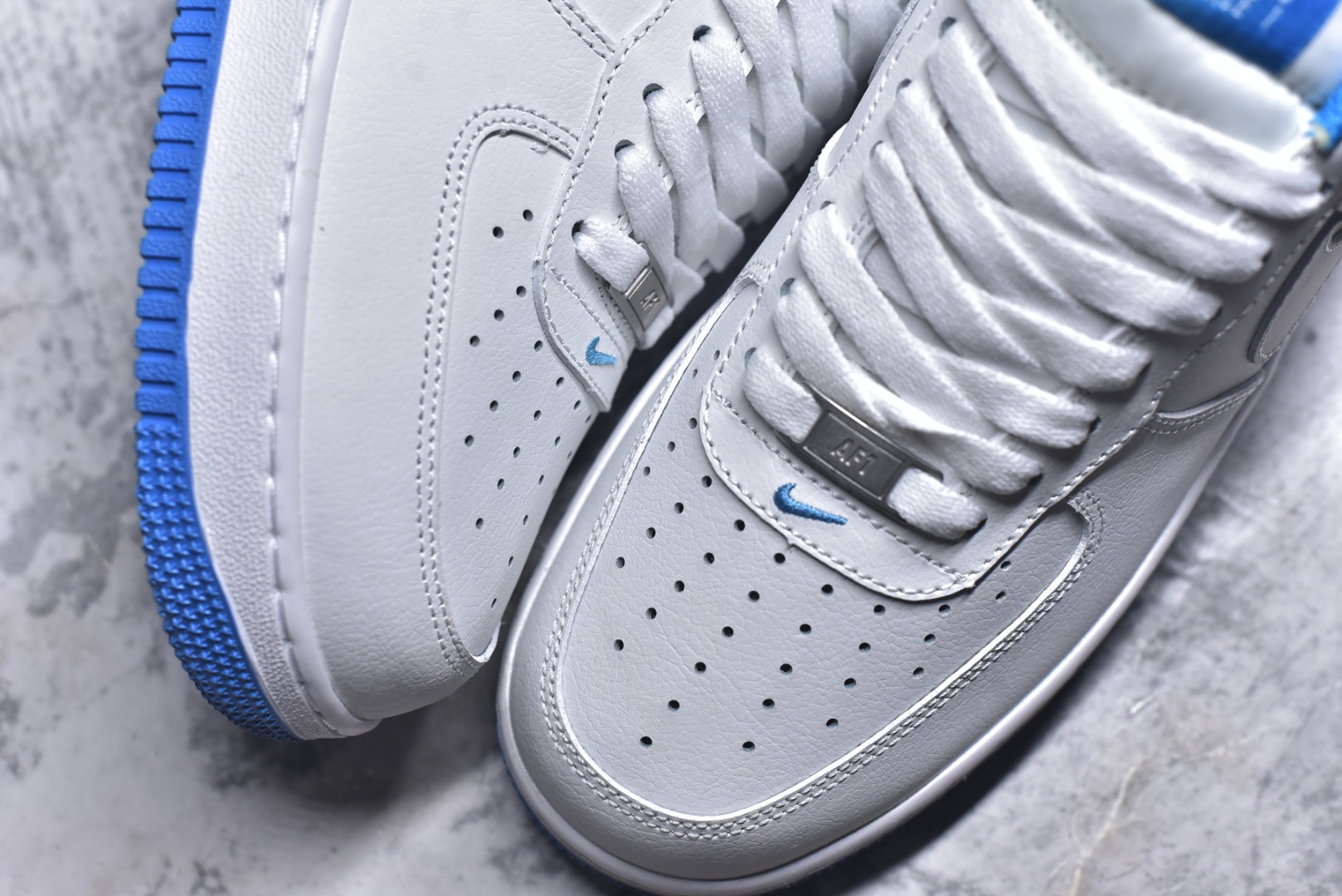 图片[8]-# NK Air Force 1 Low 白蓝尾 原楦头原纸板 打造纯正空军版型专注外贸渠道 全掌内置蜂窝气垫 原盒配件 原厂中底钢印、拉帮完美 货号：DR9867-101 尺码：36 36.5 37.5 38 38.5 39 40 40.5 41 42 42.5 43 44 44.5 45-选品中心