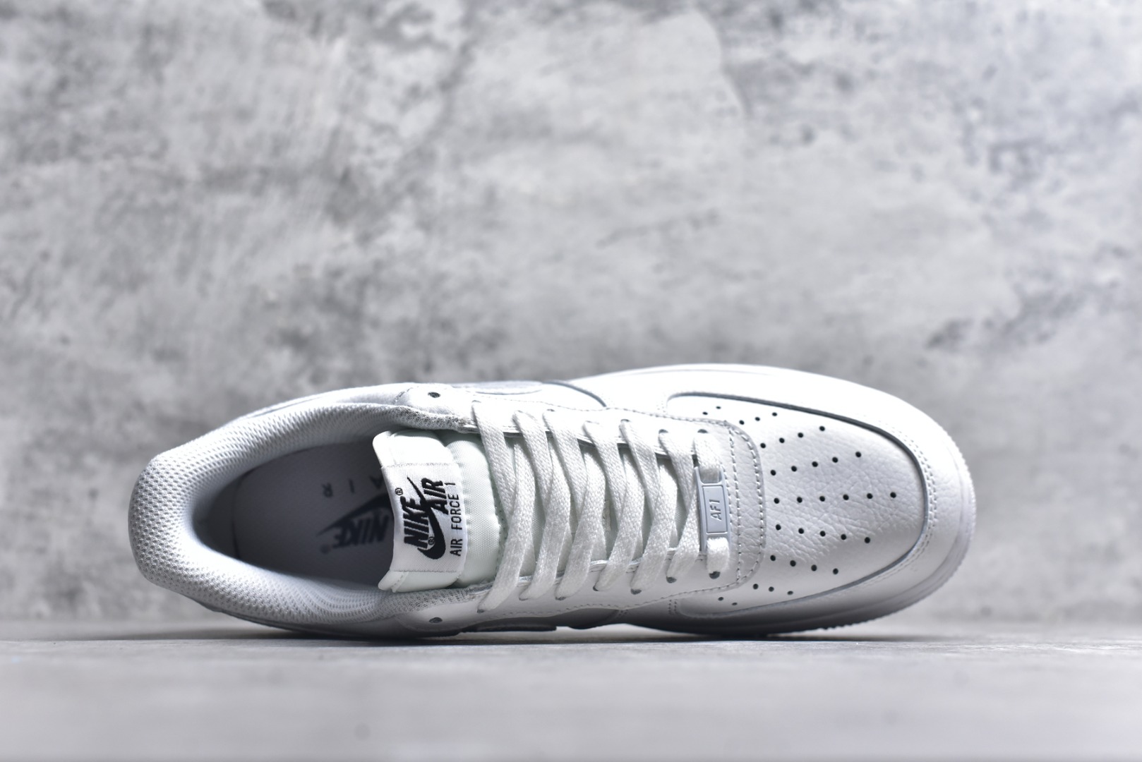 图片[4]-#Nike Air Force 1 Low 白灰腰果勾 空军一号低帮运动休闲板鞋 原楦头原纸板 打造纯正空军版型#专注外贸渠道 全掌内置蜂窝气垫 #原盒配件 原厂中底钢印、拉帮完美 货号：DJ9942-100 尺码：36 36.5 37.5 38 38.5 39 40 40.5 41 42 42.5 43 44 44.5 45-选品中心