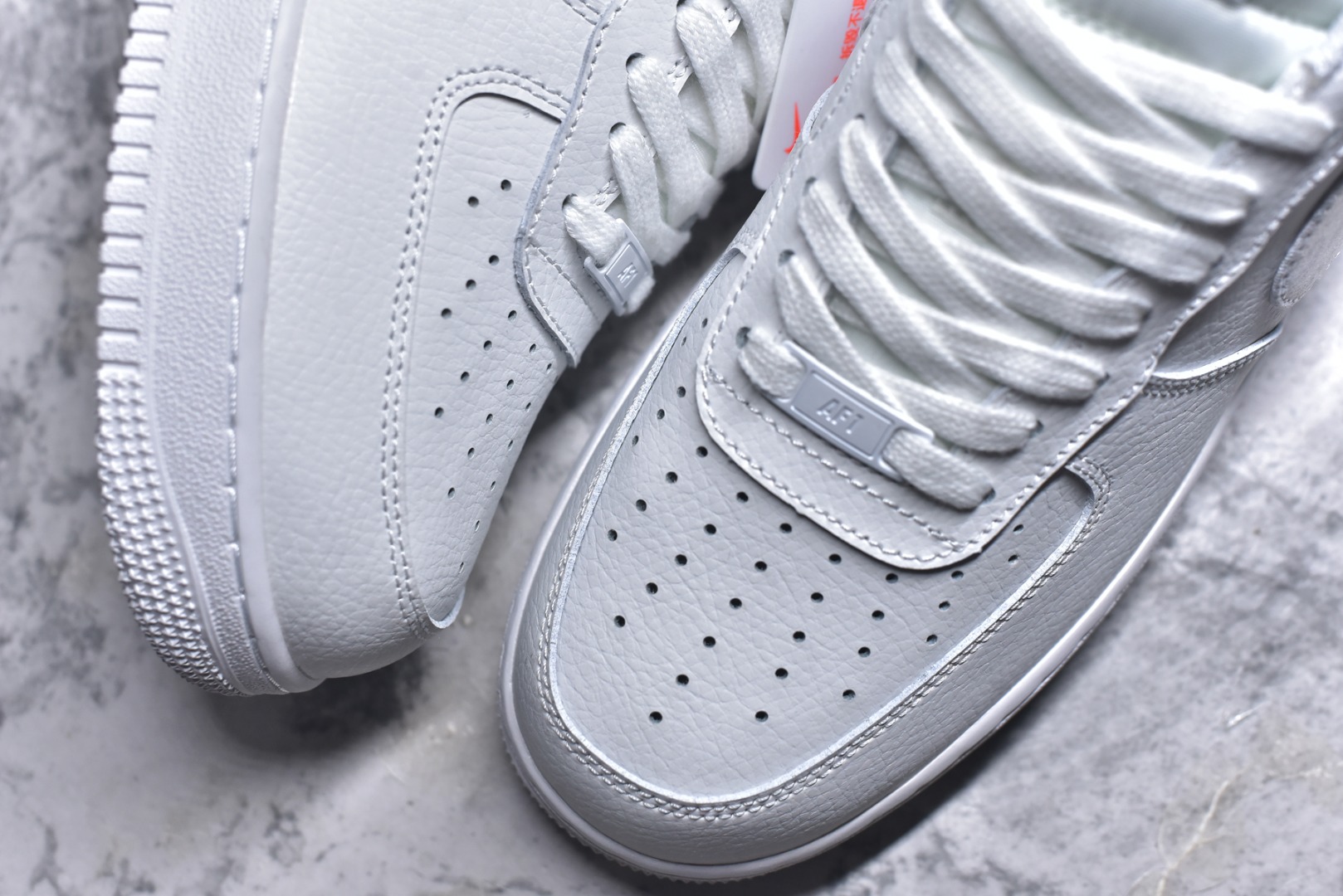 图片[8]-#Nike Air Force 1 Low 白灰腰果勾 空军一号低帮运动休闲板鞋 原楦头原纸板 打造纯正空军版型#专注外贸渠道 全掌内置蜂窝气垫 #原盒配件 原厂中底钢印、拉帮完美 货号：DJ9942-100 尺码：36 36.5 37.5 38 38.5 39 40 40.5 41 42 42.5 43 44 44.5 45-选品中心