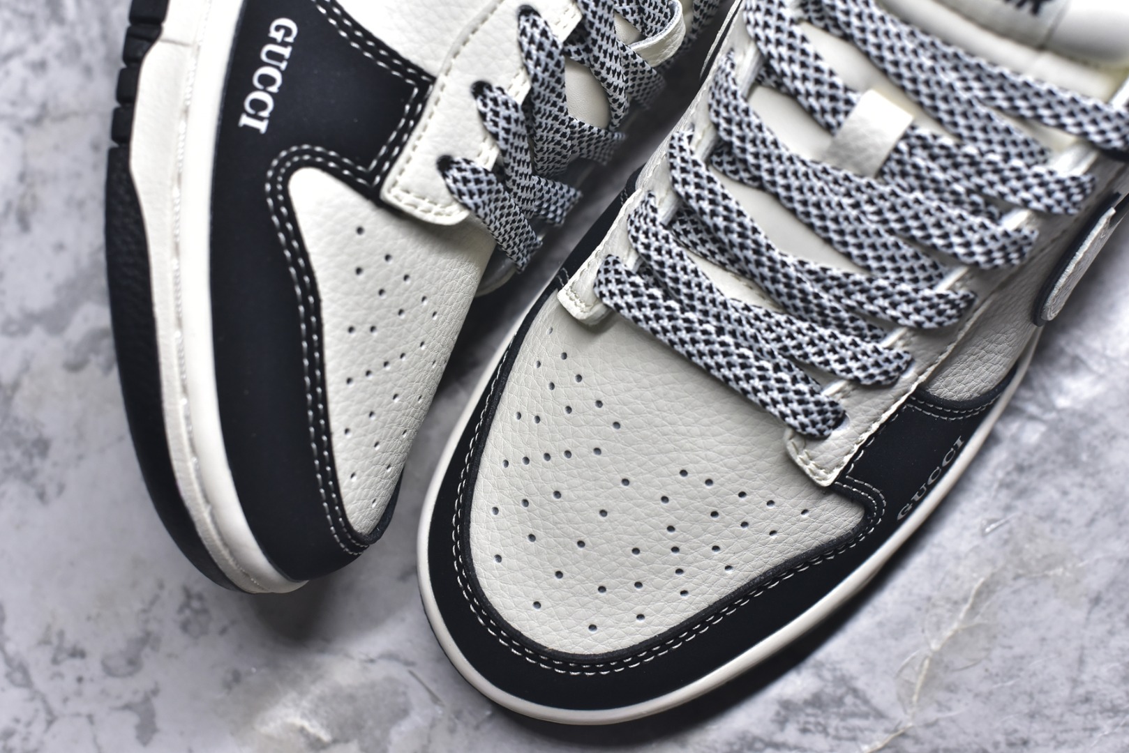 图片[8]-#Nike SB Dunk Low 古驰联名 黑白熊猫 周年高端定制 低帮休闲板鞋 JP1628-021 #定制鞋盒 大厂纯原品质出货 超高清洁度 皮料切割干净无任何毛边 细节完美 尺码：36 36.5 37.5 38 38.5 39 40 40.5 41 42 42.5 43 44 44.5 45 9.E5-选品中心