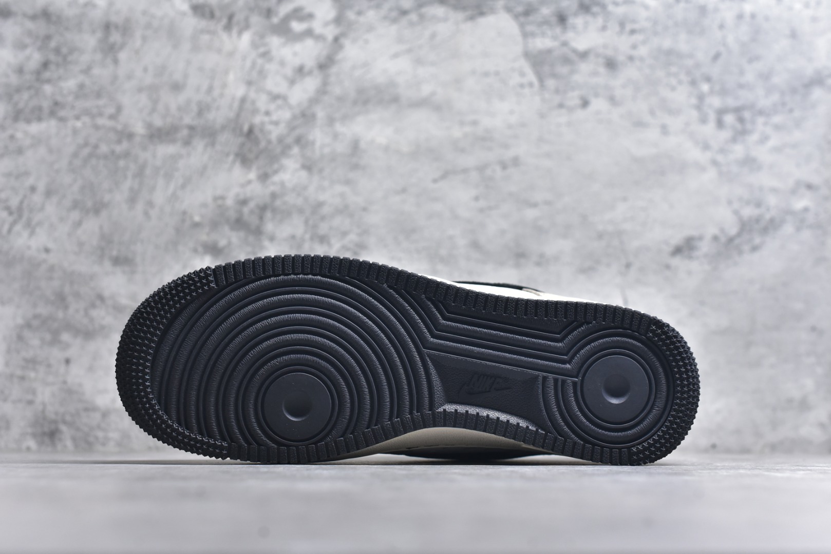 图片[6]-#Nk Air Force 1\’07 Low 斯图西联名-奶茶 空军一号低帮休闲板鞋 XZ6188-999 #原楦头原纸板 原装鞋盒 定制五金配件 内置全掌气垫 原厂鞋底 尺码：36 36.5 37.5 38 38.5 39 40 40.5 41 42 42.5 43 44 44.5 45 9.D4-选品中心