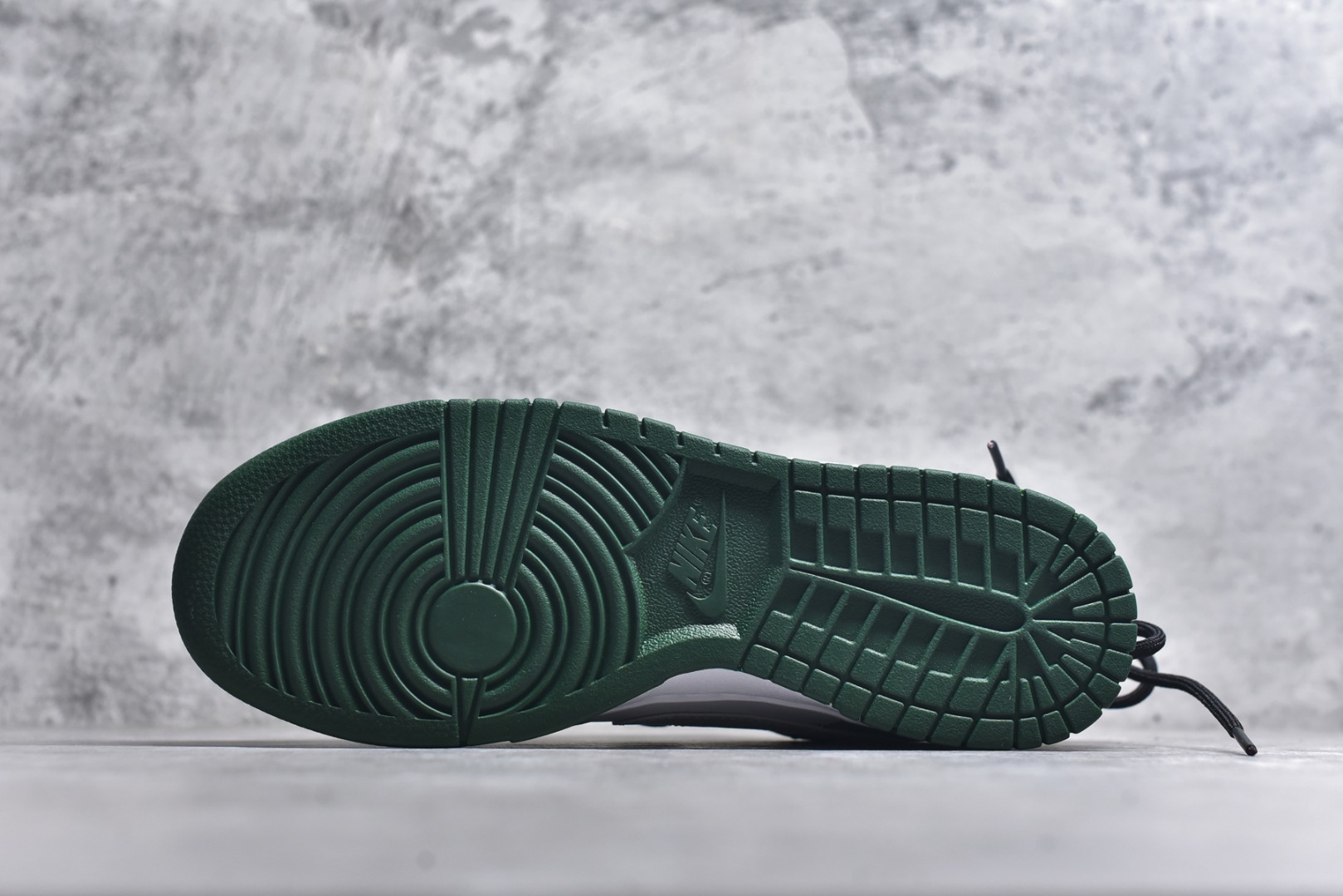 图片[6]-#Nike SB Dunk Low 绑带 周年高端定制 低帮休闲板鞋 DV0833-111 #定制鞋盒 超高清洁度 皮料切割干净无任何毛边 细节完美 尺码：36 36.5 37.5 38 38.5 39 40 40.5 41 42 42.5 43 44-选品中心