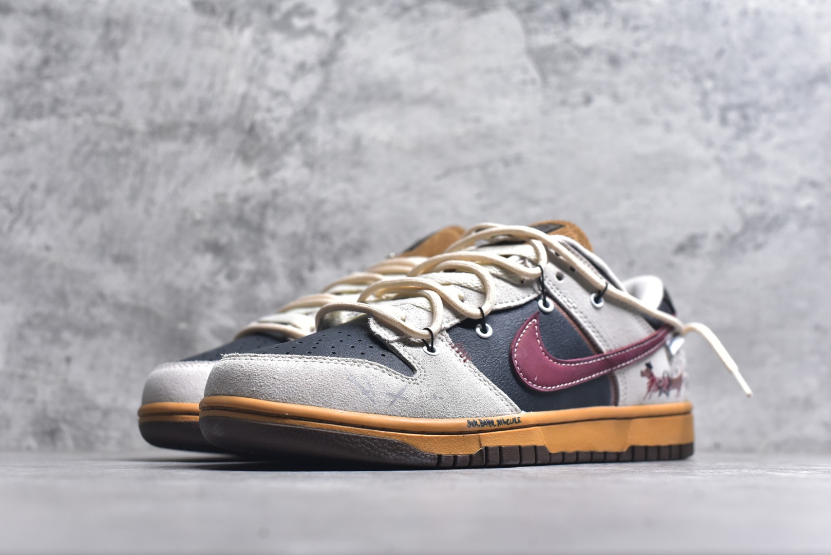 图片[2]-#Nike SB Dunk Low 绑带 周年高端定制 低帮休闲板鞋 HQ3459-212 #定制鞋盒 超高清洁度 皮料切割干净无任何毛边 细节完美 尺码：36 36.5 37.5 38 38.5 39 40 40.5 41 42 42.5 43 44-选品中心