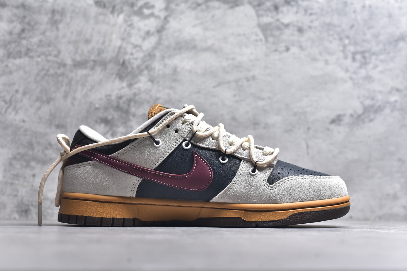 图片[3]-#Nike SB Dunk Low 绑带 周年高端定制 低帮休闲板鞋 HQ3459-212 #定制鞋盒 超高清洁度 皮料切割干净无任何毛边 细节完美 尺码：36 36.5 37.5 38 38.5 39 40 40.5 41 42 42.5 43 44-选品中心