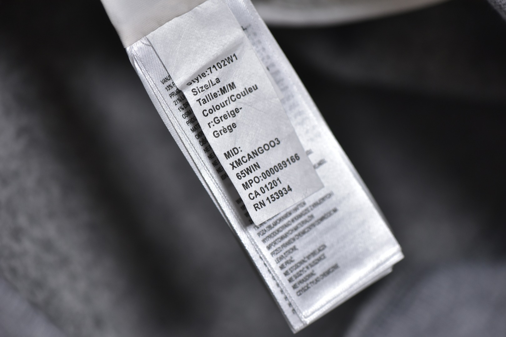 图片[6]-#CANADA GOOSE加拿大鹅Chilliwack-SS22白标01女款系列❗ 现货供应 全年售后❗ 温馨提示❗（只做高端产品） DF巅峰 踏上巅峰❗ 货号：7102W1-99 颜色：白灰色 尺码：S. M. L. XL. XXL-选品中心