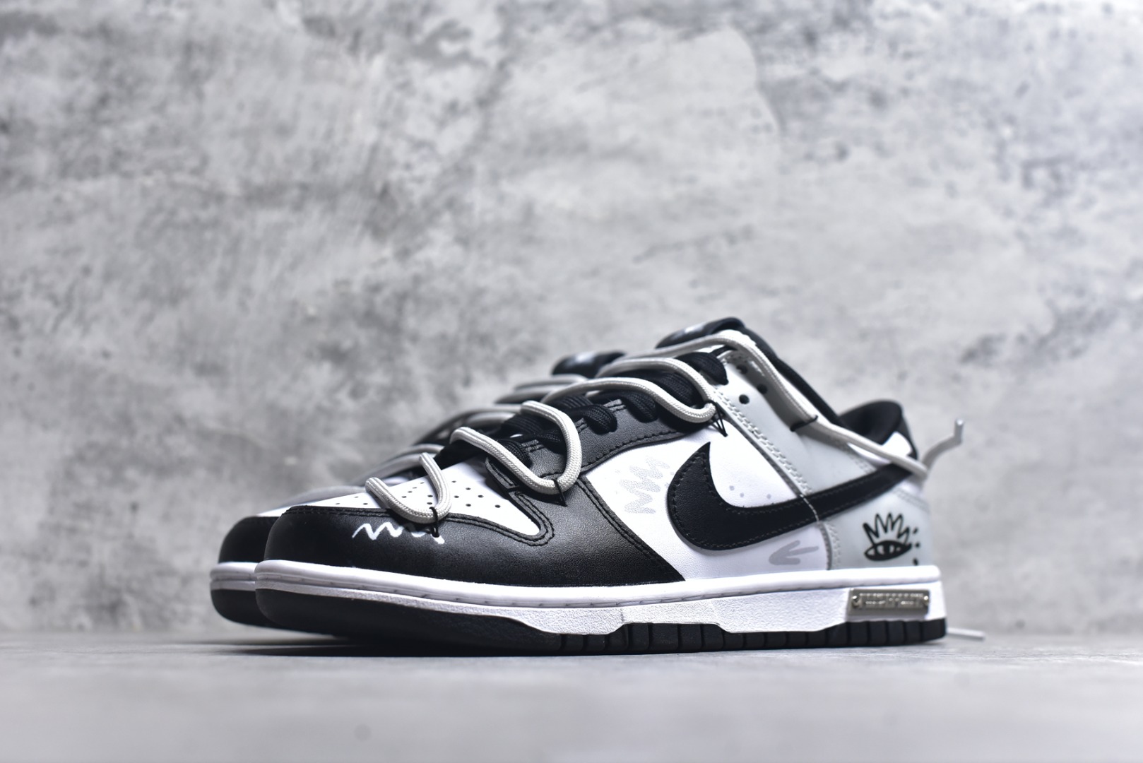 图片[2]-#Nike SB Dunk Low 绑带 周年高端定制 低帮休闲板鞋 DD1391-100 #定制鞋盒 超高清洁度 皮料切割干净无任何毛边 细节完美 尺码：40 40.5 41 42 42.5 43 44 44.5 45 46 9.E5-选品中心